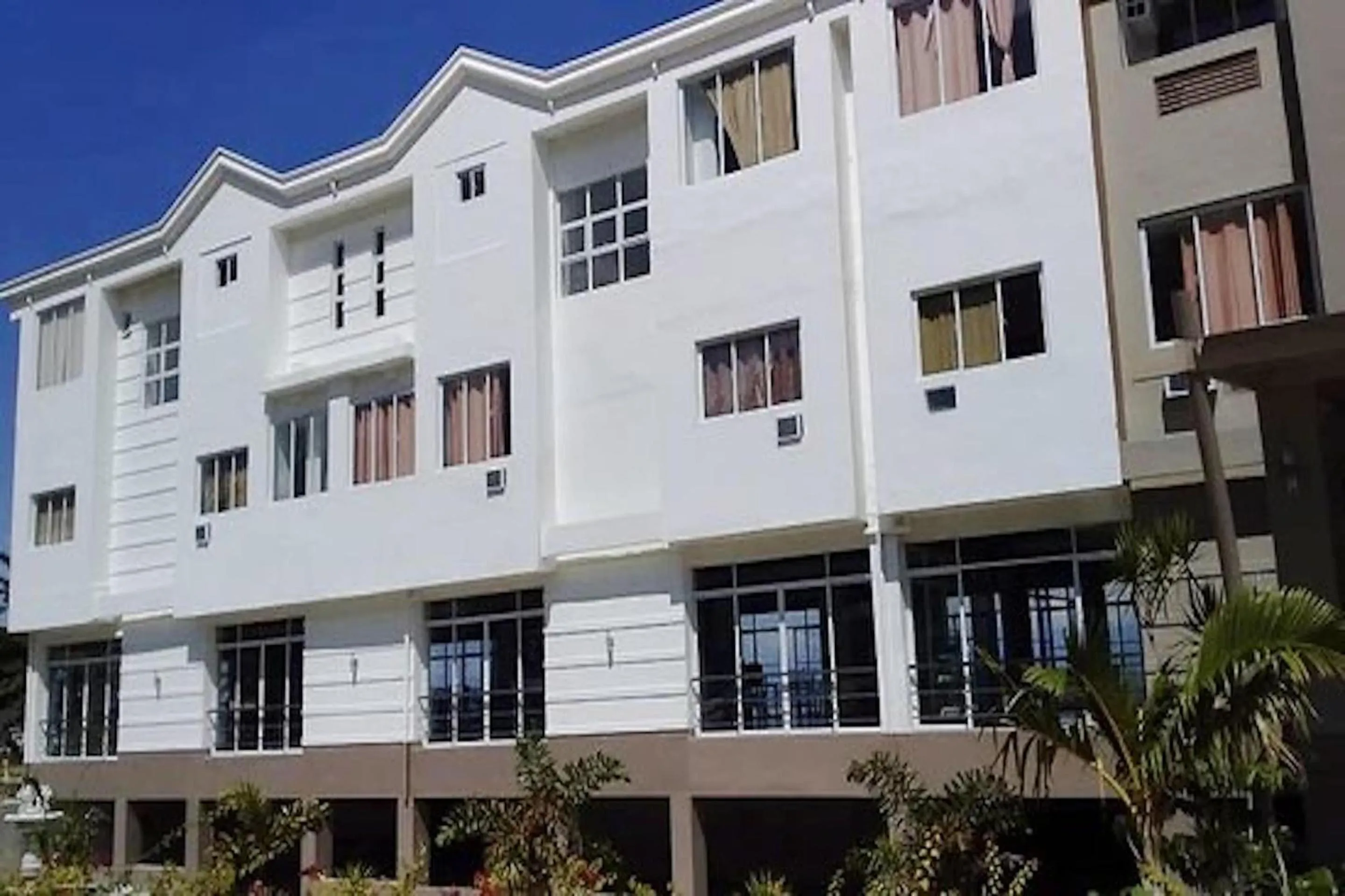 Facade/entrance in OYO 921 Sorrento Hotel And Resort