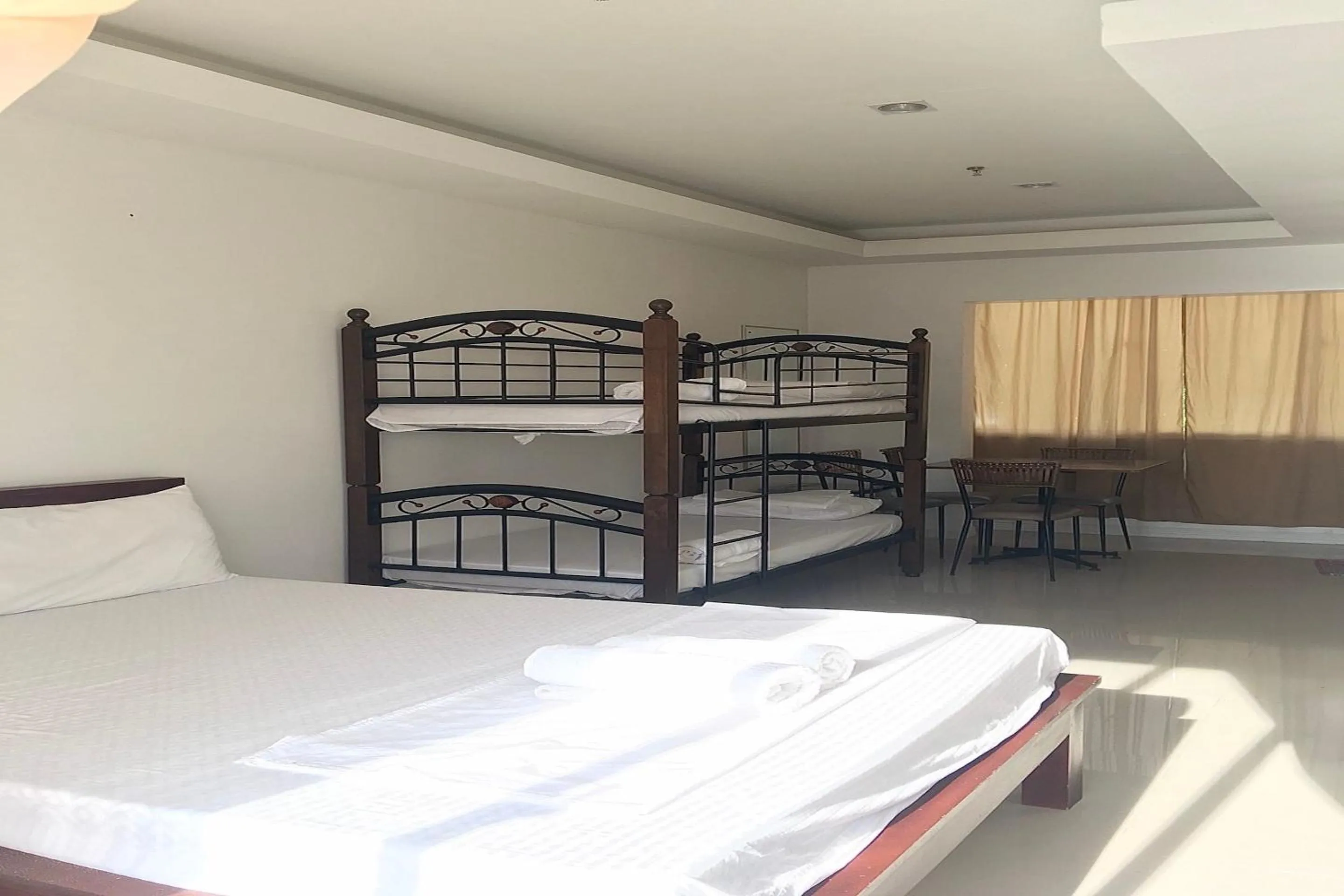 Bedroom in OYO 921 Sorrento Hotel And Resort