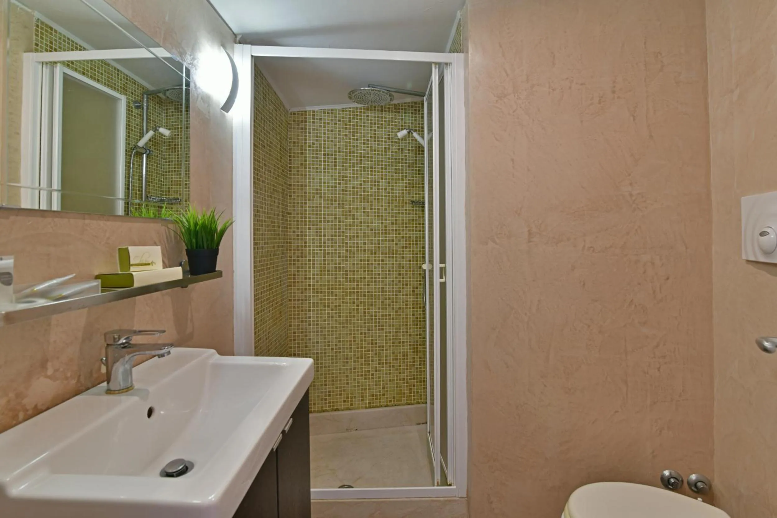 Bathroom in Hotel & Apartments Villa Linda