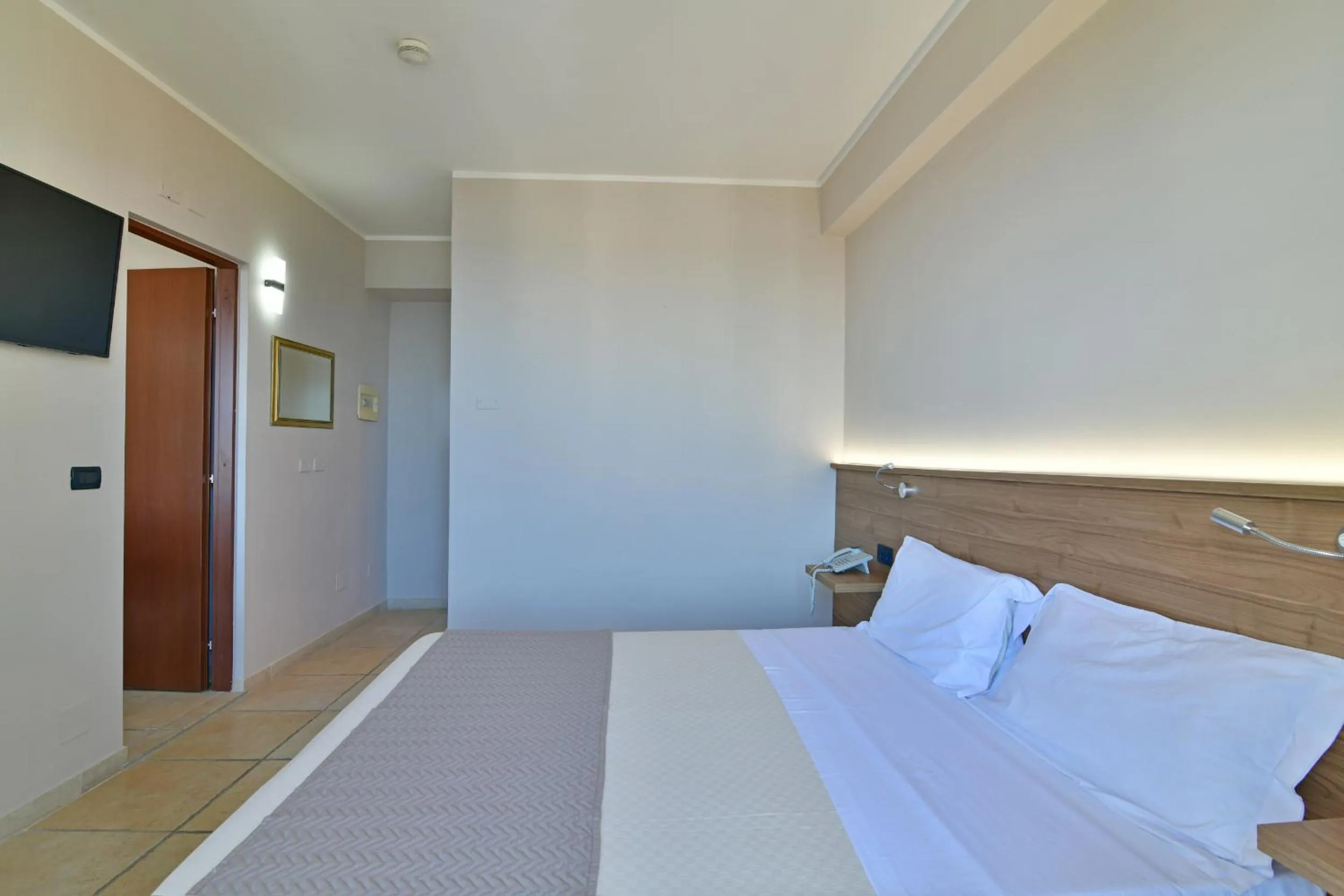 Bedroom, Bed in Hotel & Apartments Villa Linda