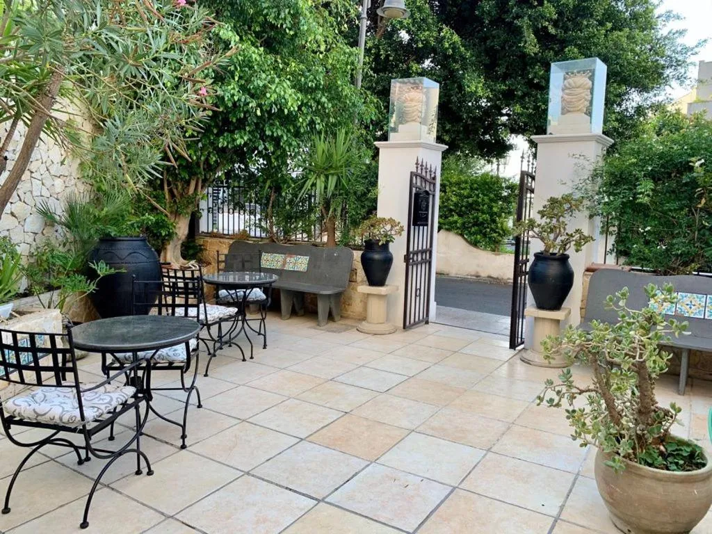 Facade/entrance in Hotel & Apartments Villa Linda