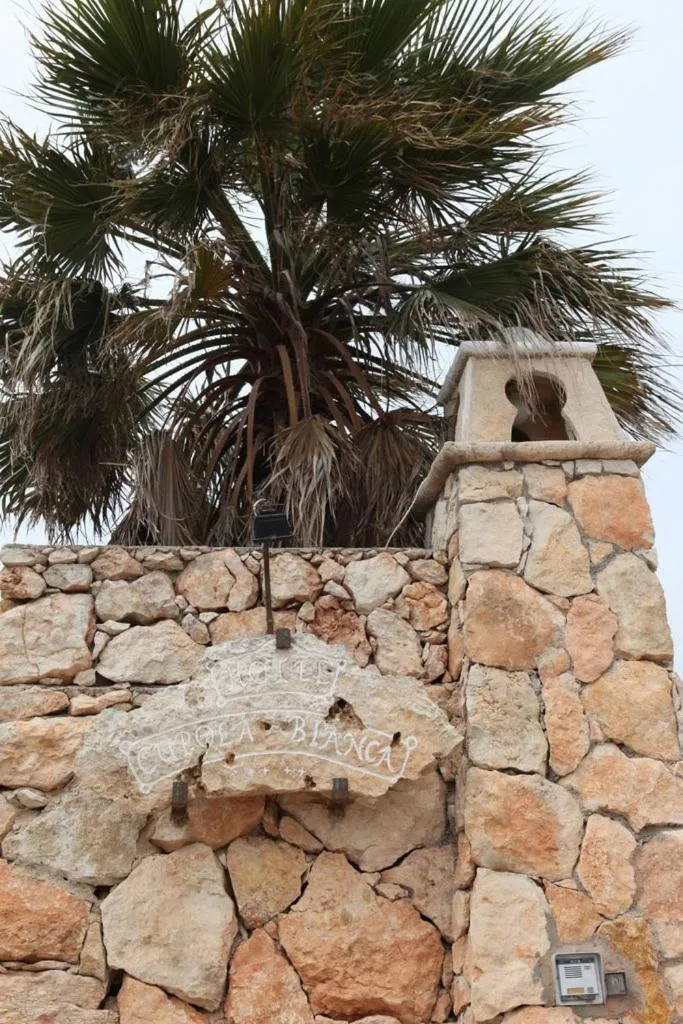 Facade/entrance in Cupola Bianca Resort