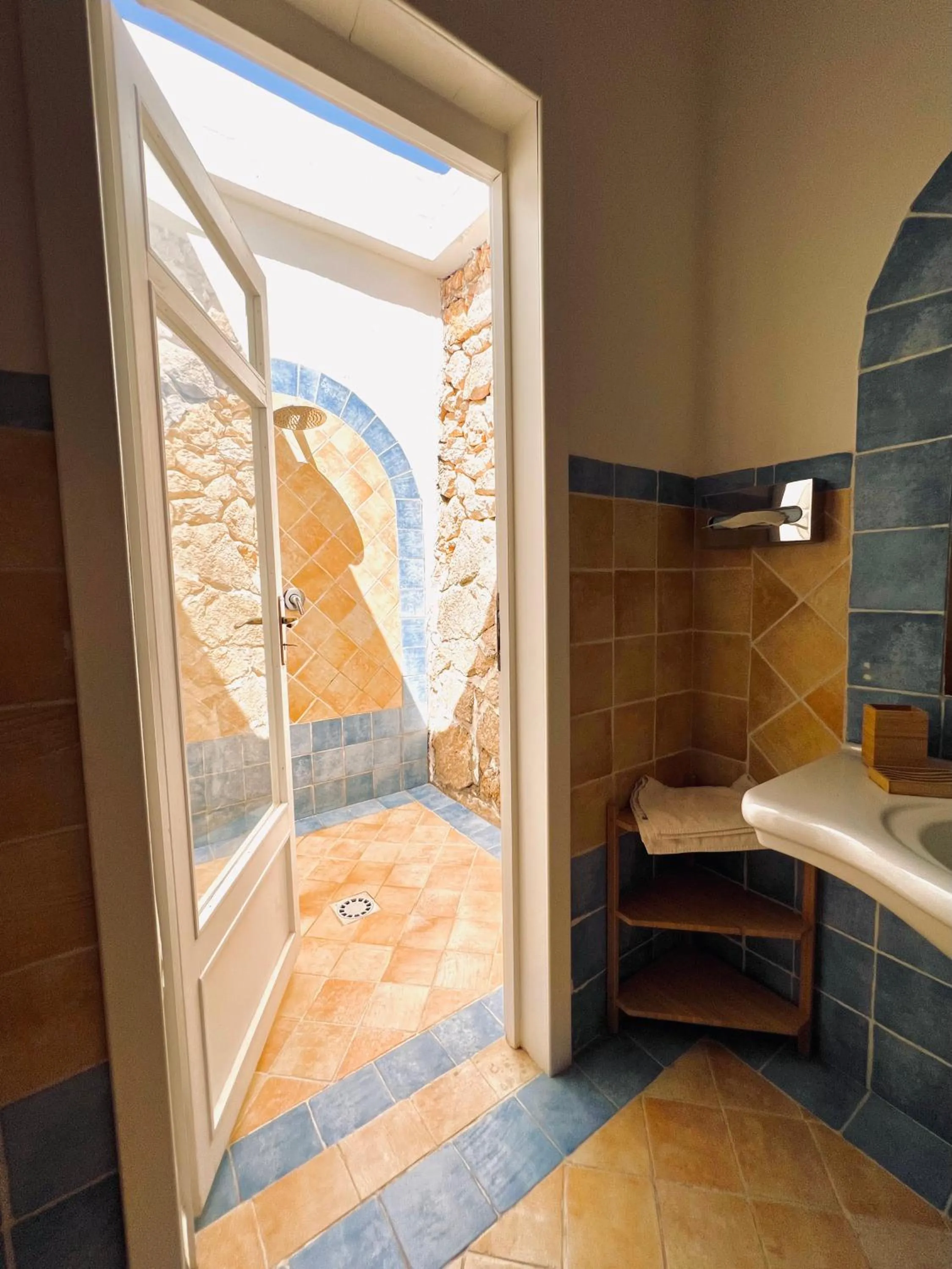 Bathroom in Cupola Bianca Resort