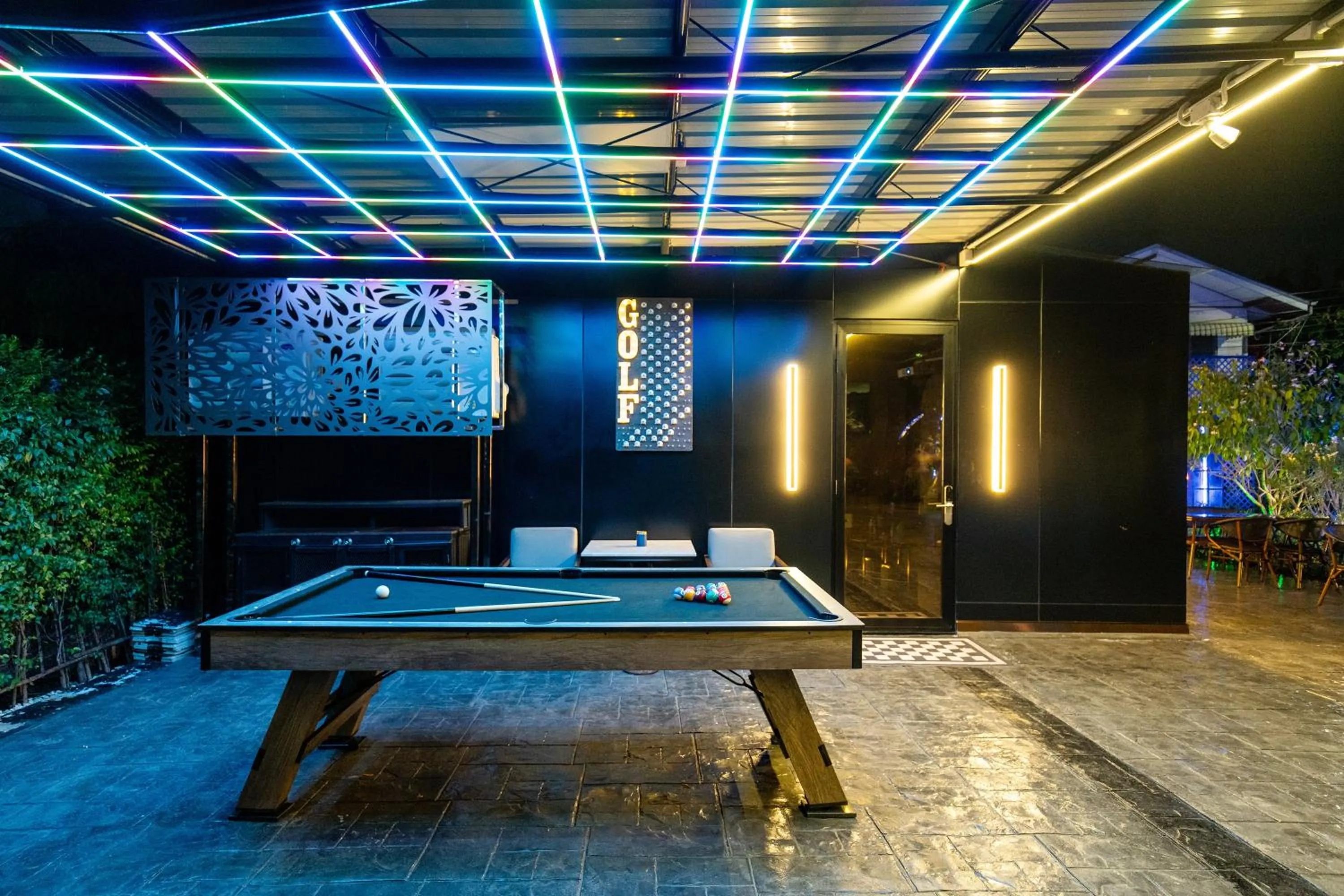 Billiard in The One Smart Living