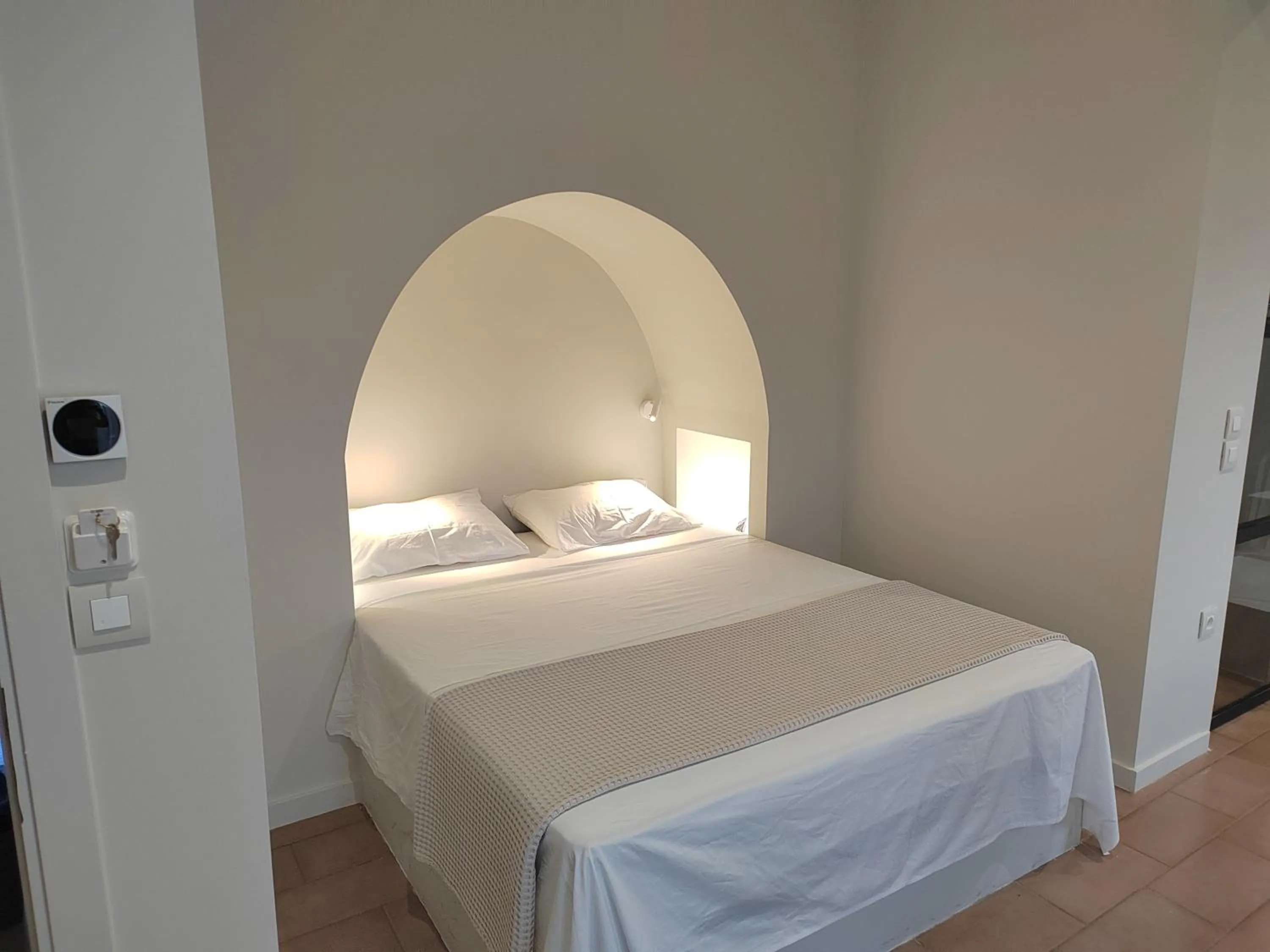 Deluxe Queen Suite in Yasemi