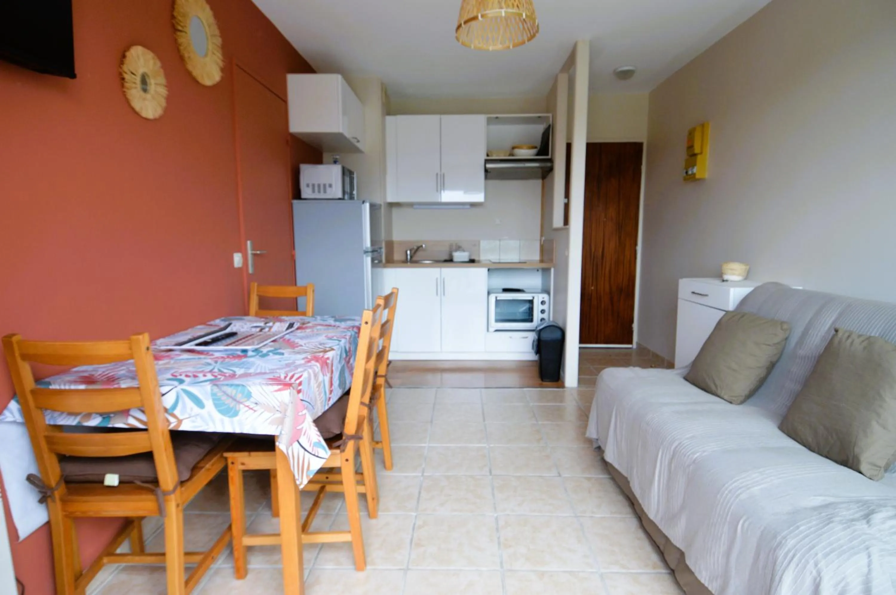 Appartement au pied de la plage - Balcon - Parking