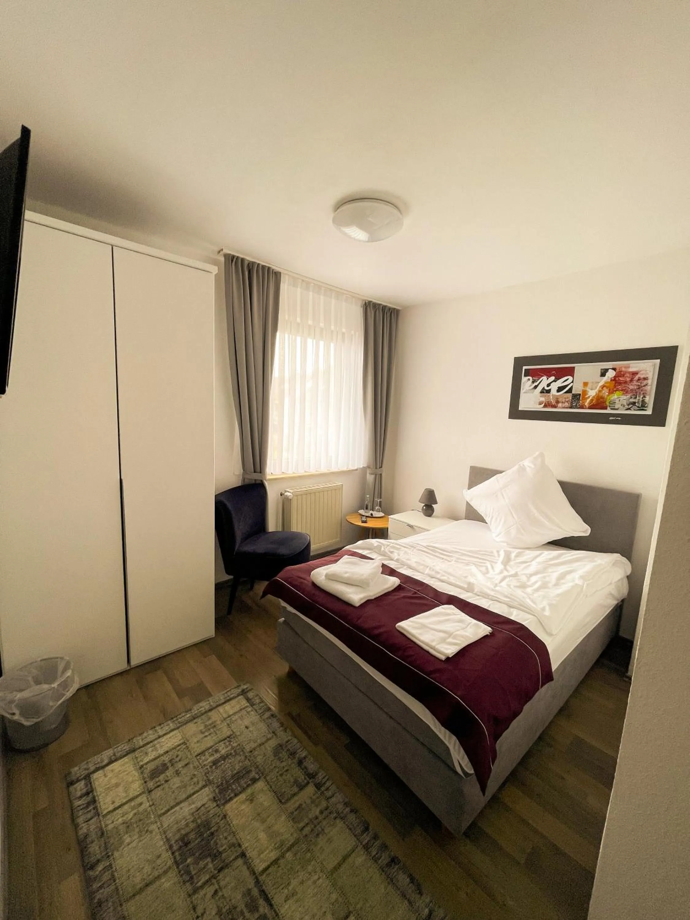 Photo of the whole room, Bed in Hotel Kronenkurve