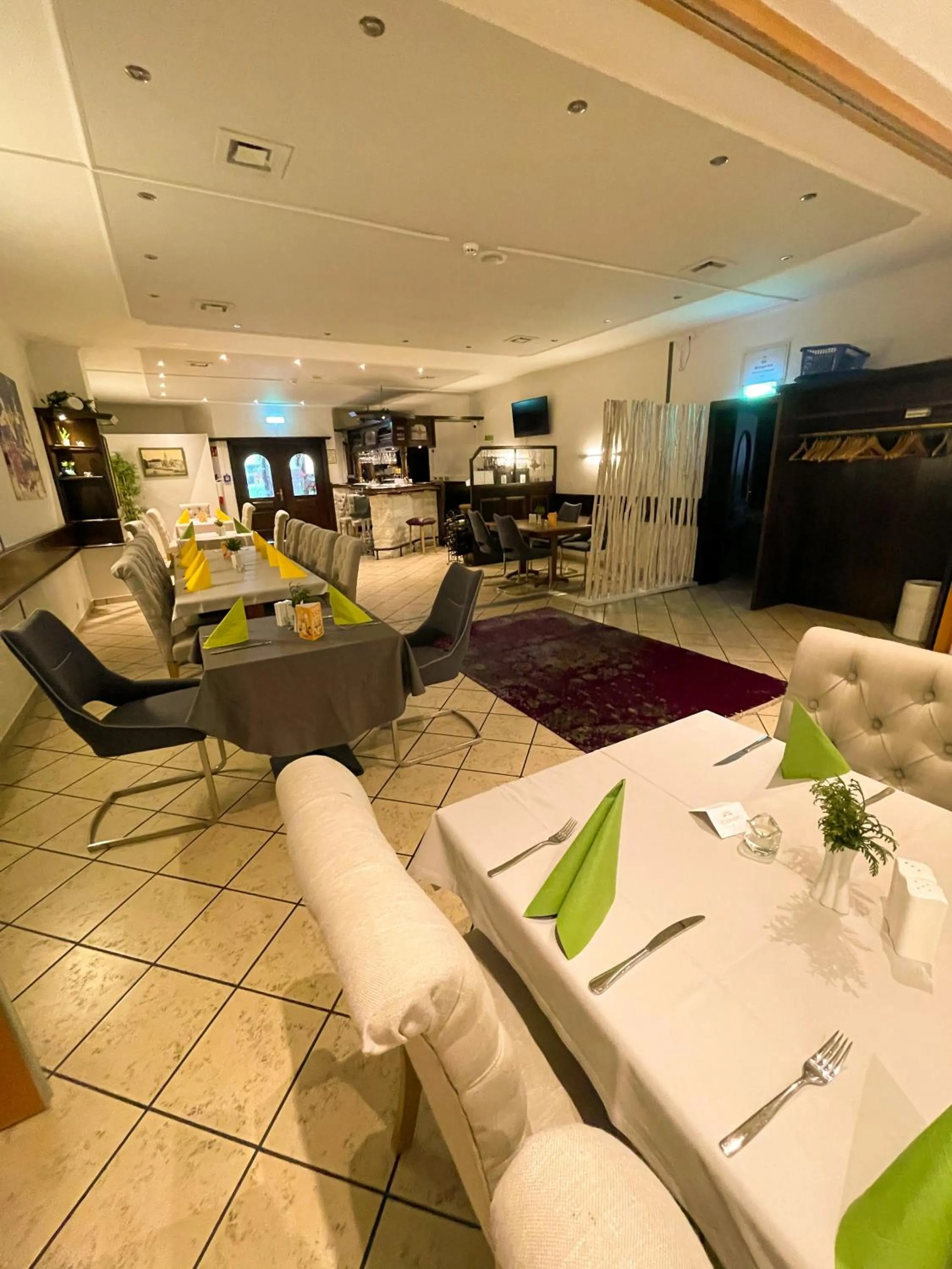 Restaurant/places to eat in Hotel Kronenkurve