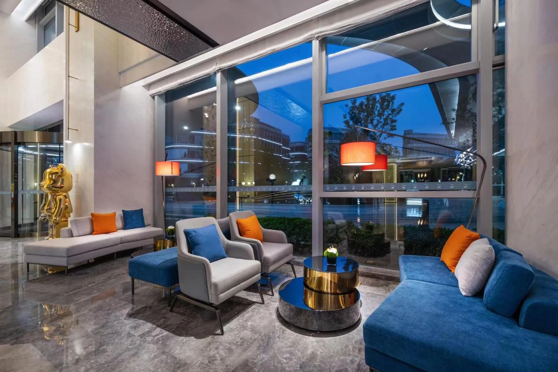 Lounge or bar in Novotel Shanghai Caohejing