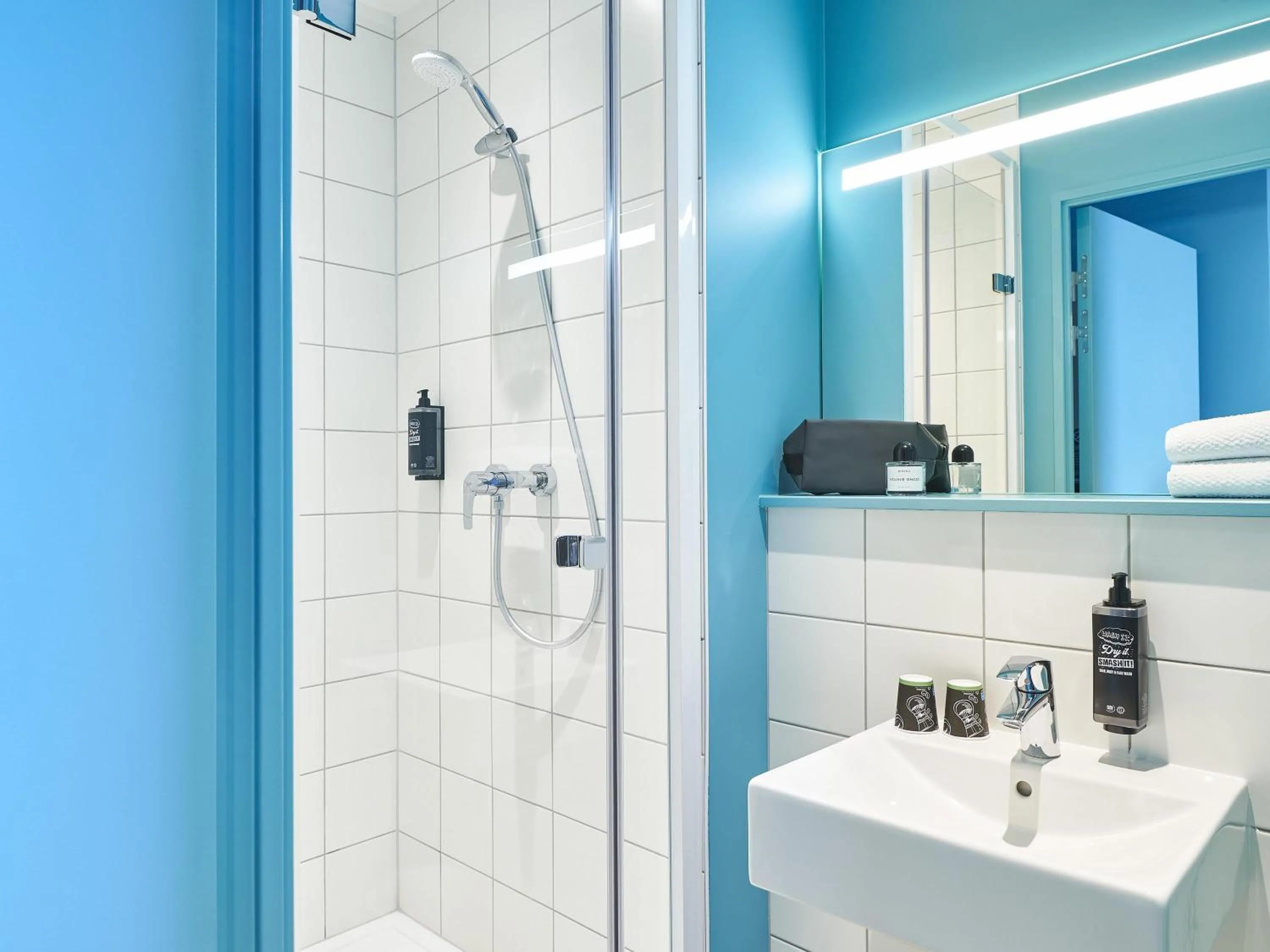 Bedroom in ibis budget Nancy Laxou