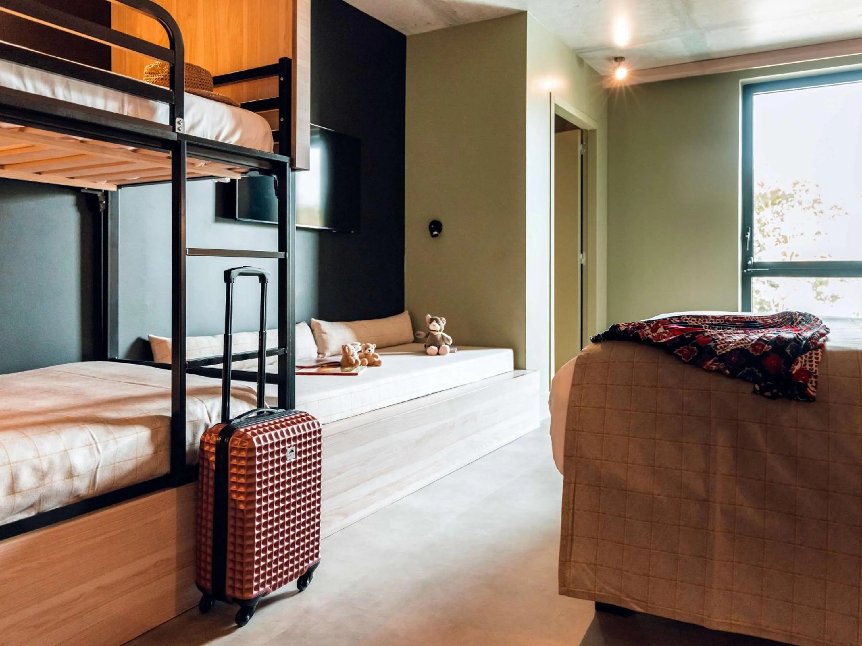 Bedroom, Bed in greet Hotel La Rochelle Centre