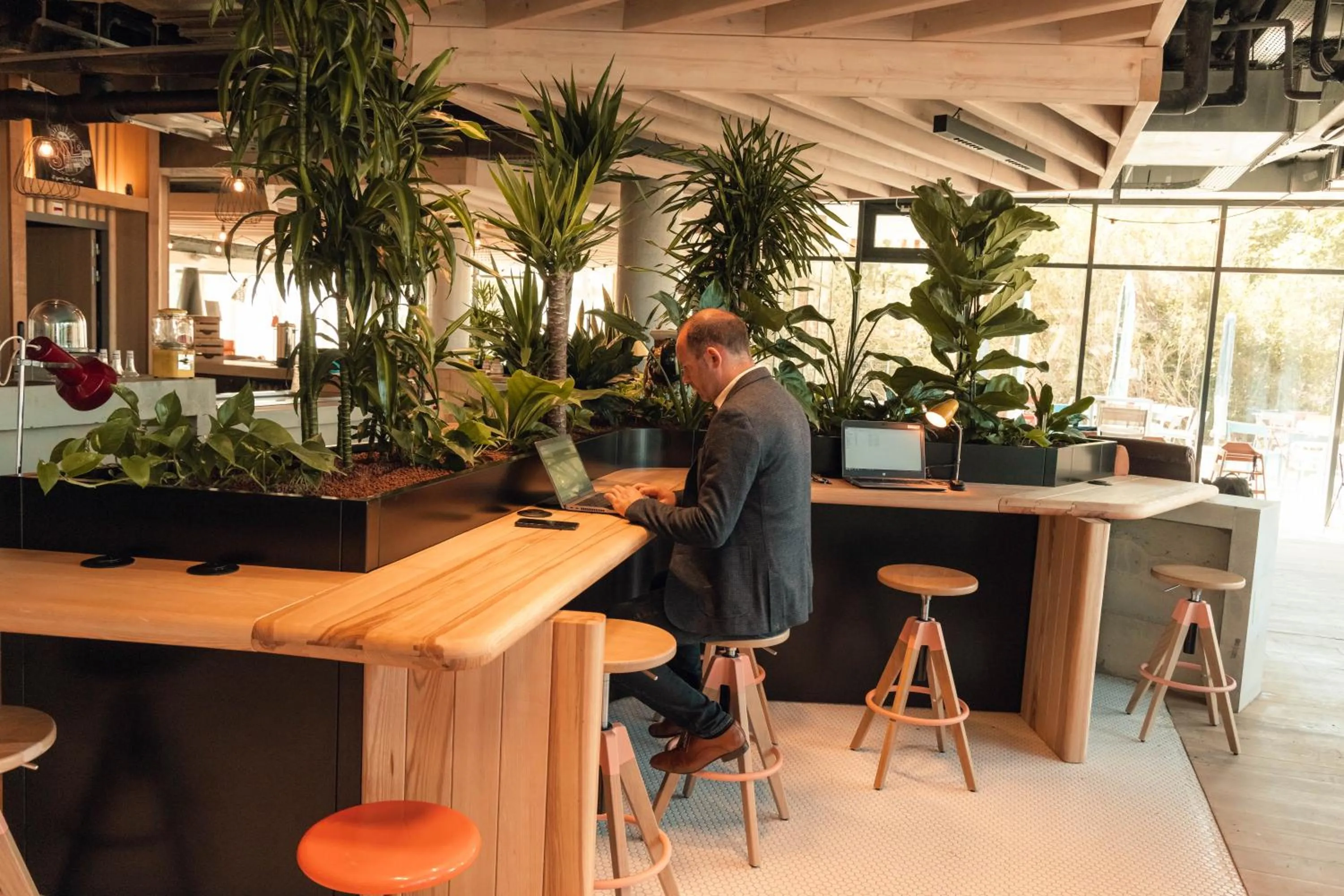 People in ibis Budget La Rochelle Centre gare