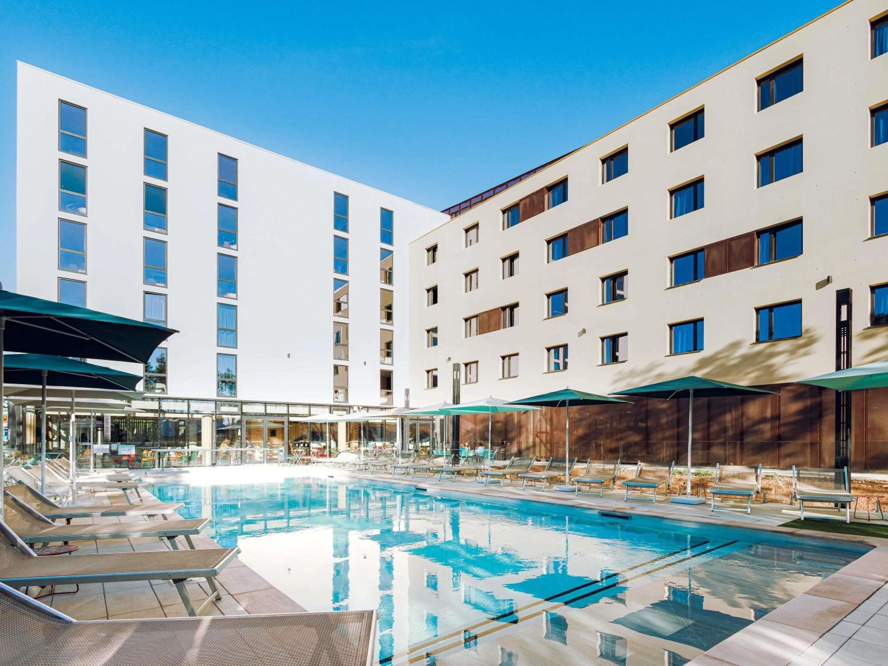 Property building in ibis Budget La Rochelle Centre gare