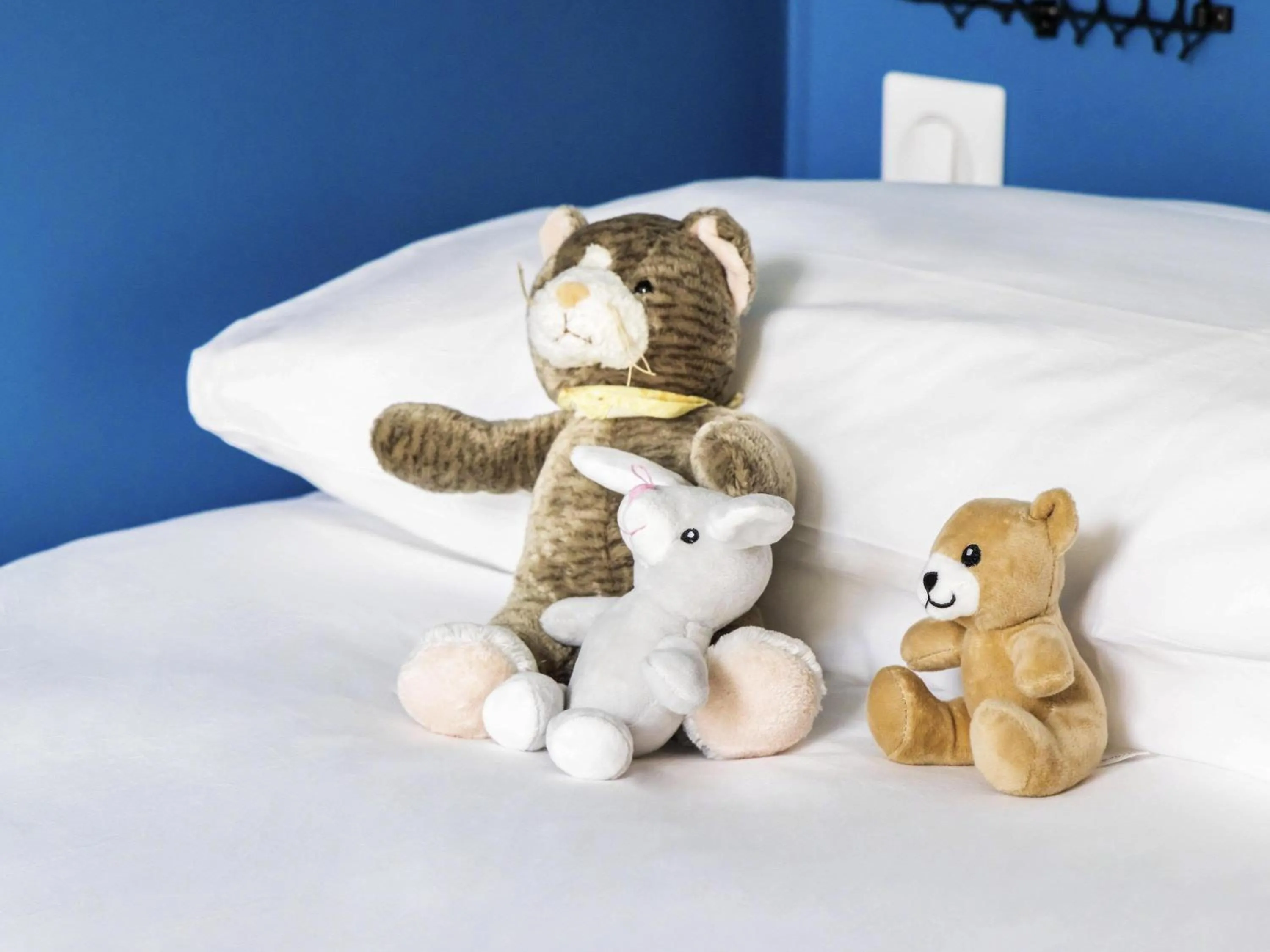 Bedroom, Bed in ibis Budget La Rochelle Centre gare