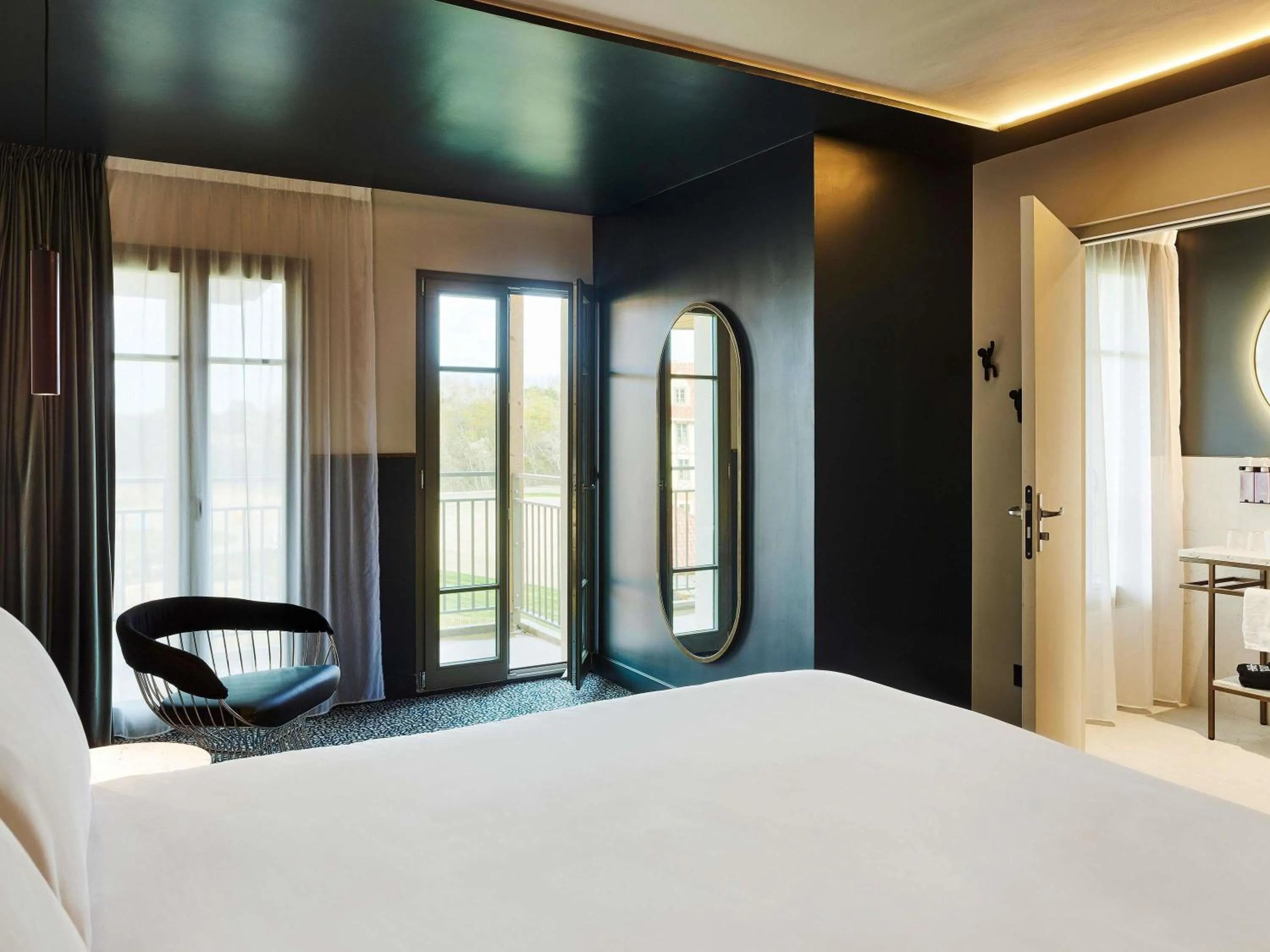 Bedroom, Bed in TRIBE Hôtel Le Touquet