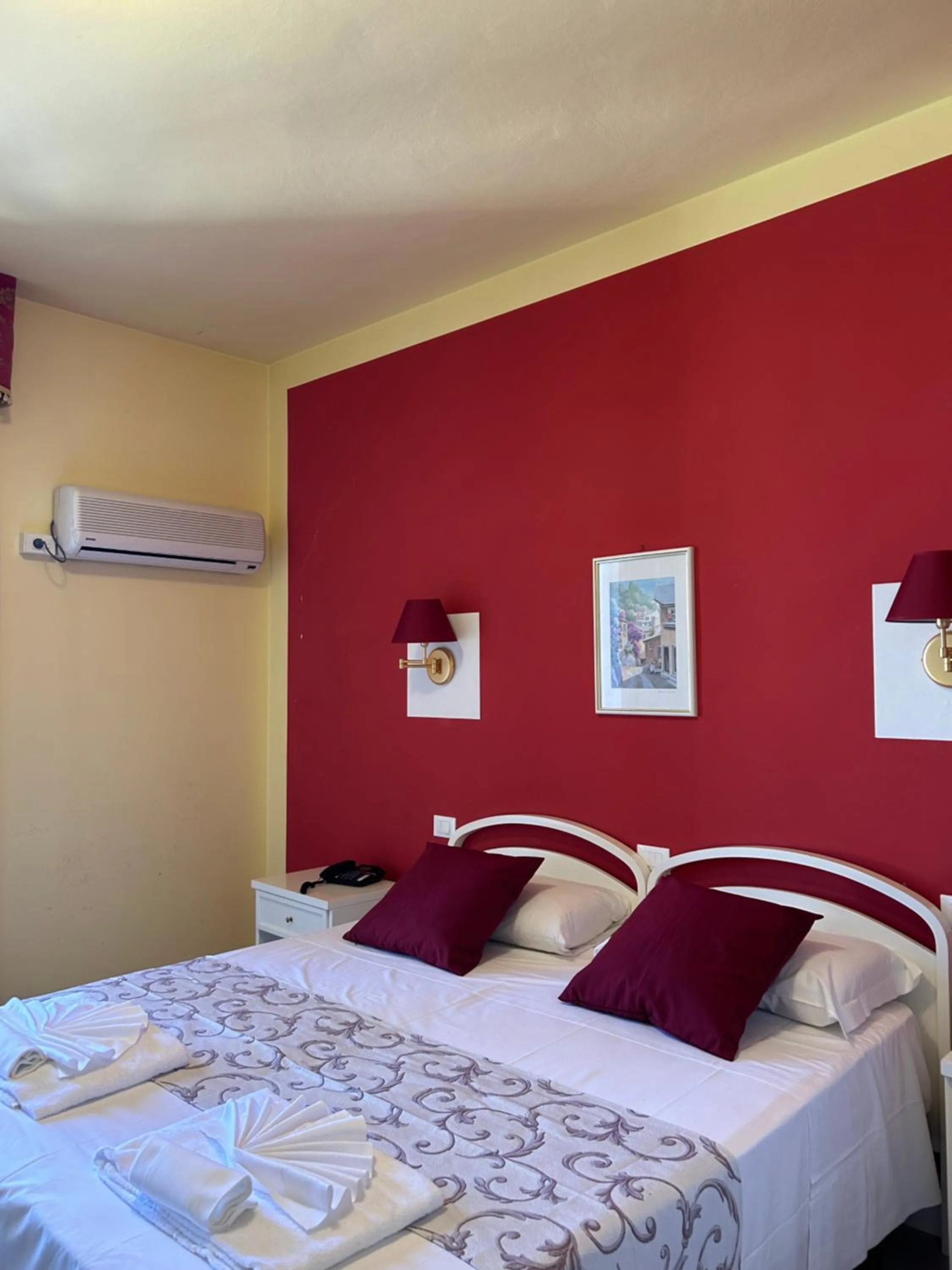 Bed in Hotel Duca Della Corgna