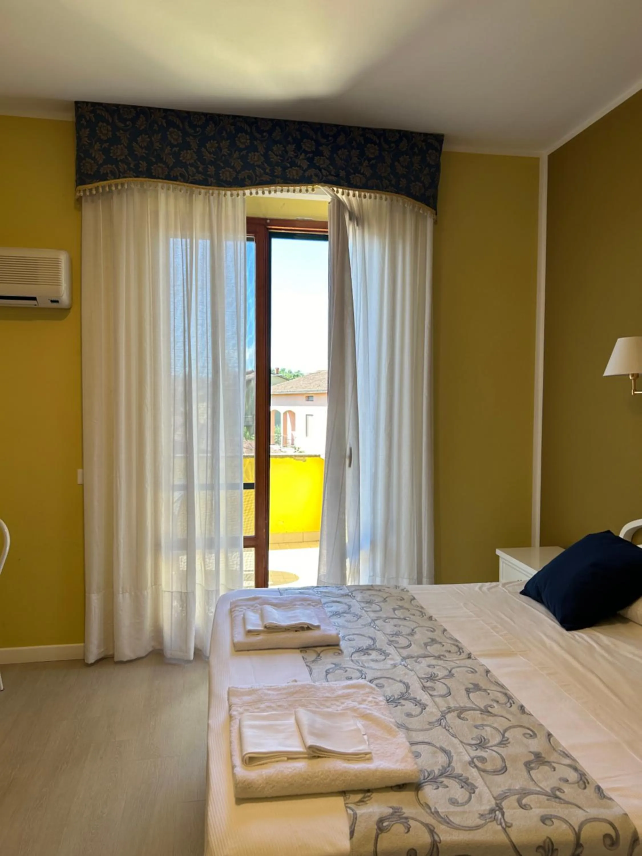 Bed in Hotel Duca Della Corgna