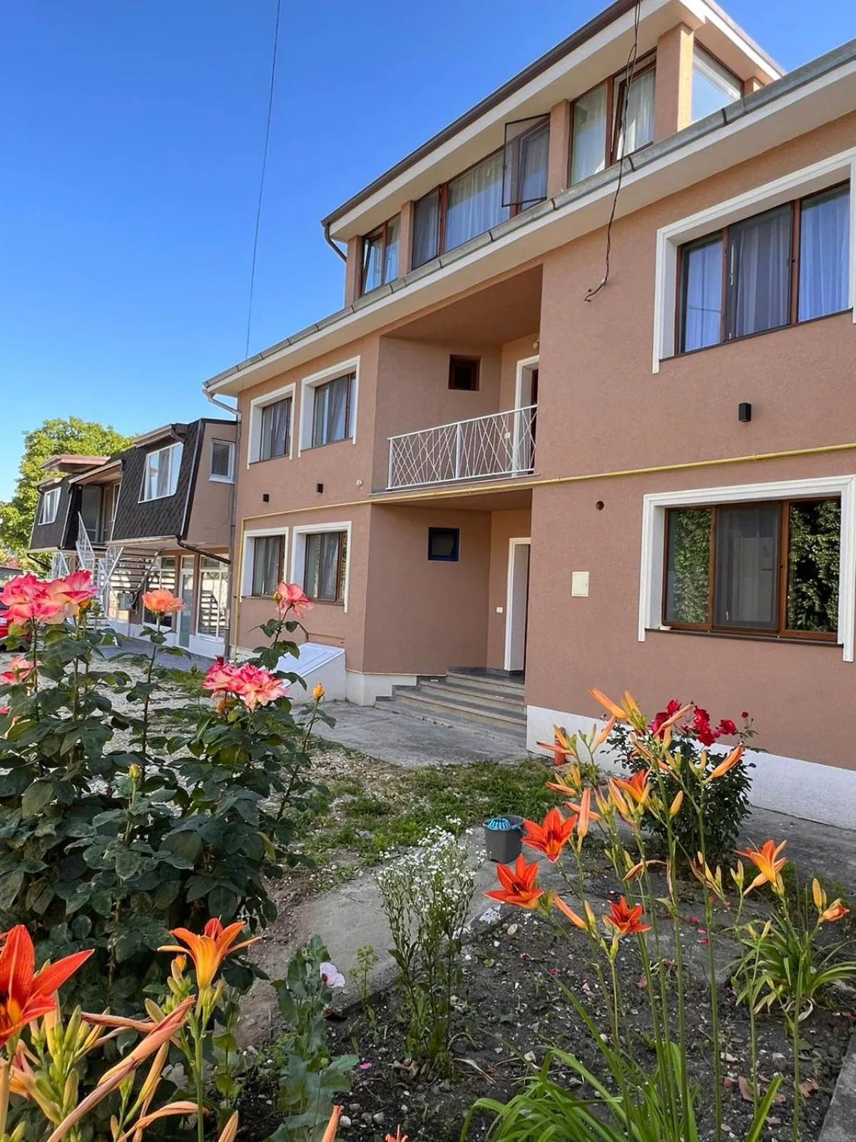 Property building in Premont Studios Ghimbav