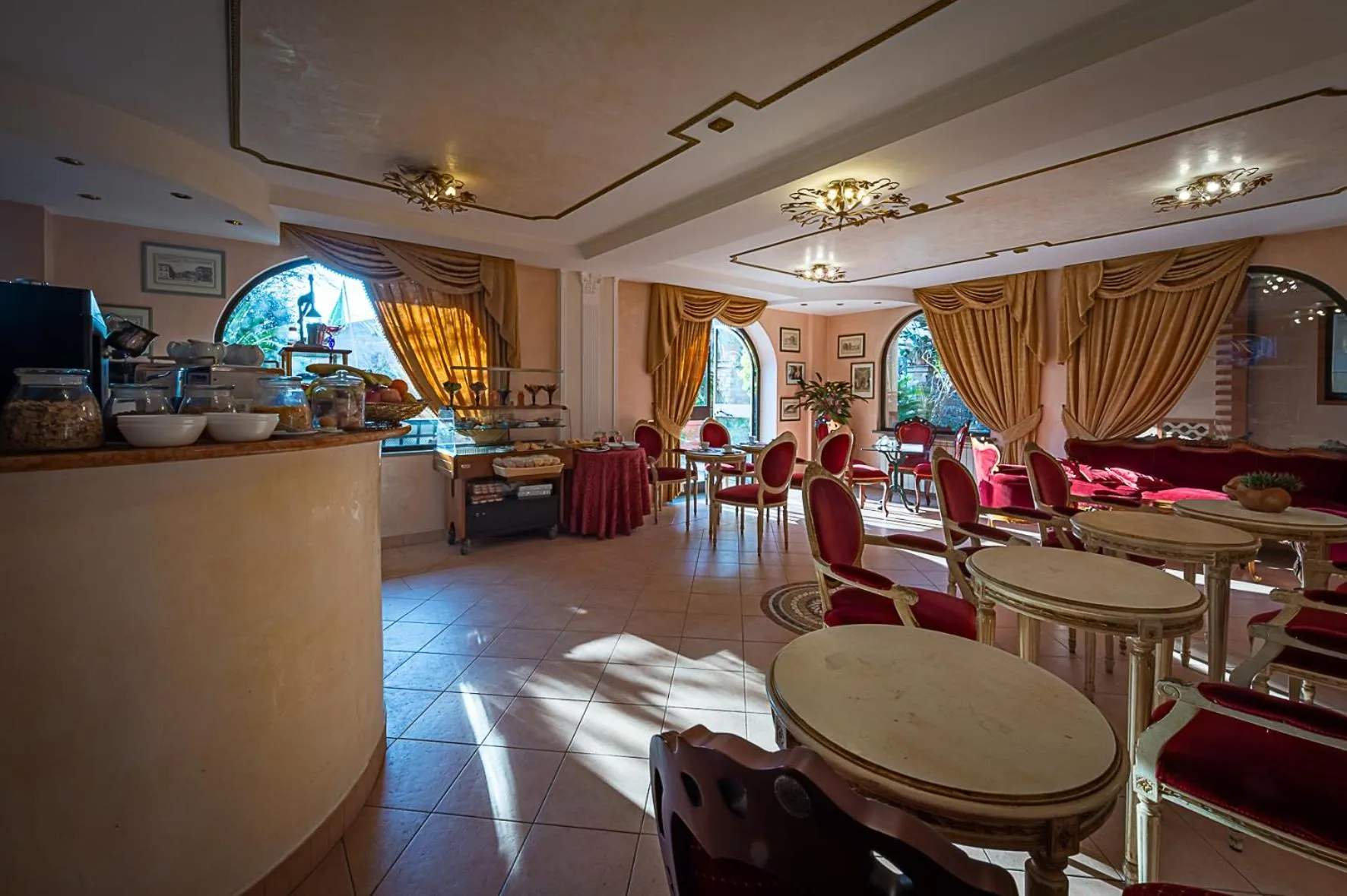 Italian breakfast in Hotel Louis II