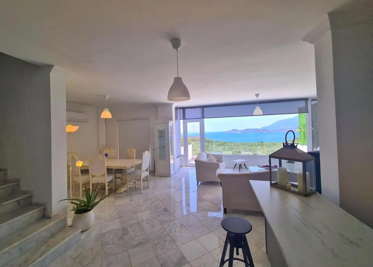 Kitchen or kitchenette in VİLLA ÇAPA