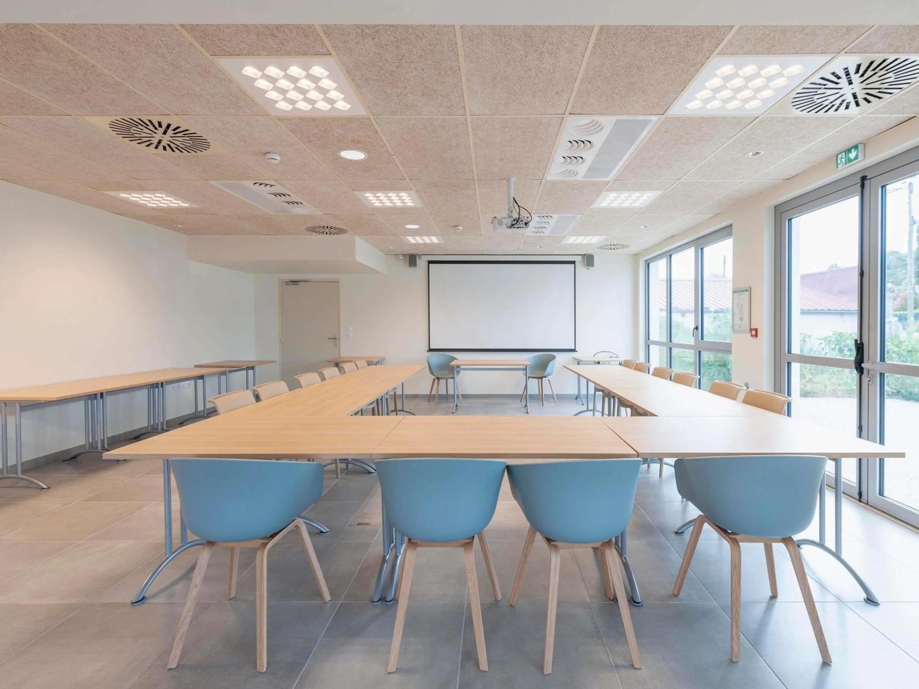 Property building in Hotel ibis Mont De Marsan