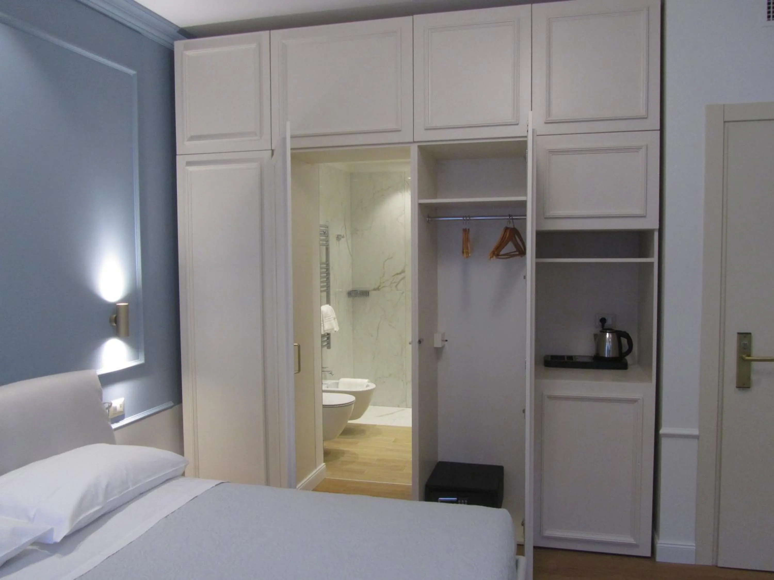 Bed in Hotel Borgovico