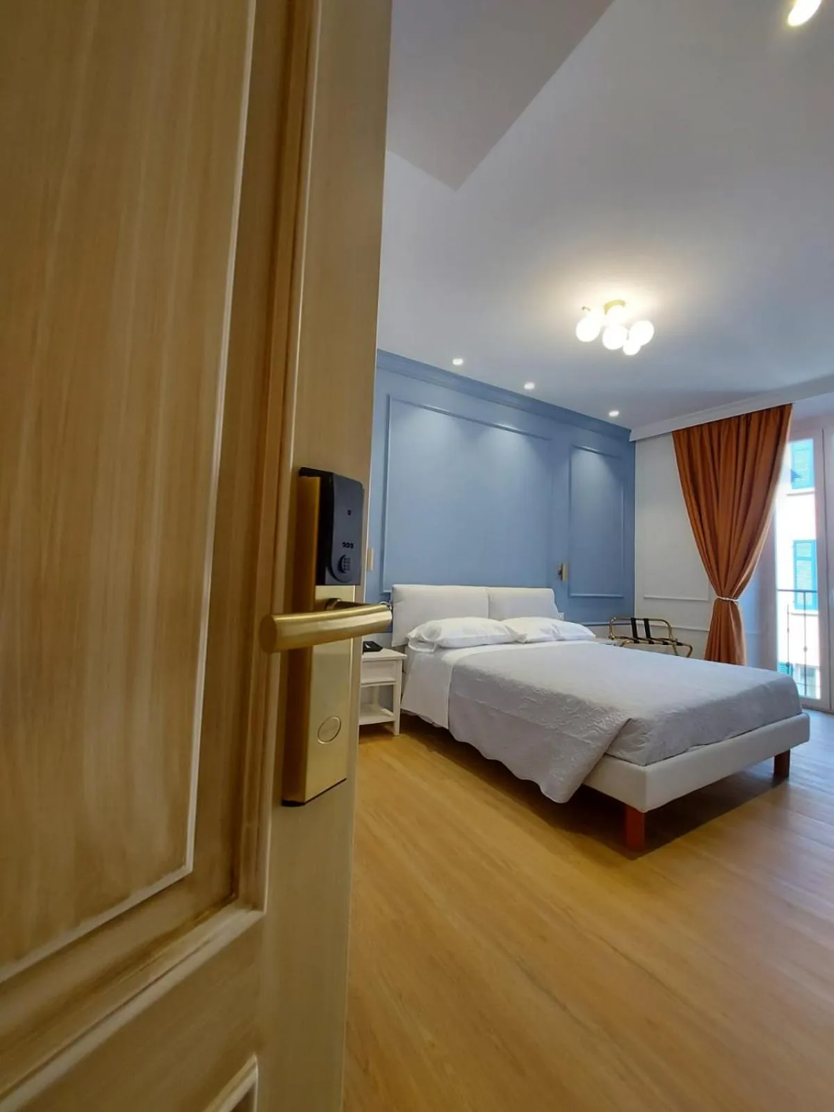 Bed in Hotel Borgovico