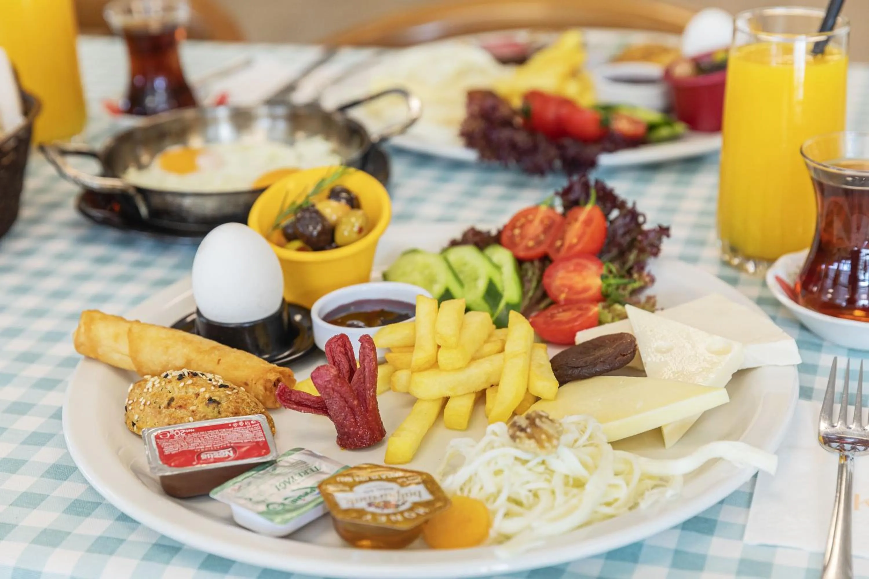 Breakfast in KİRAZ BEACH OTEL