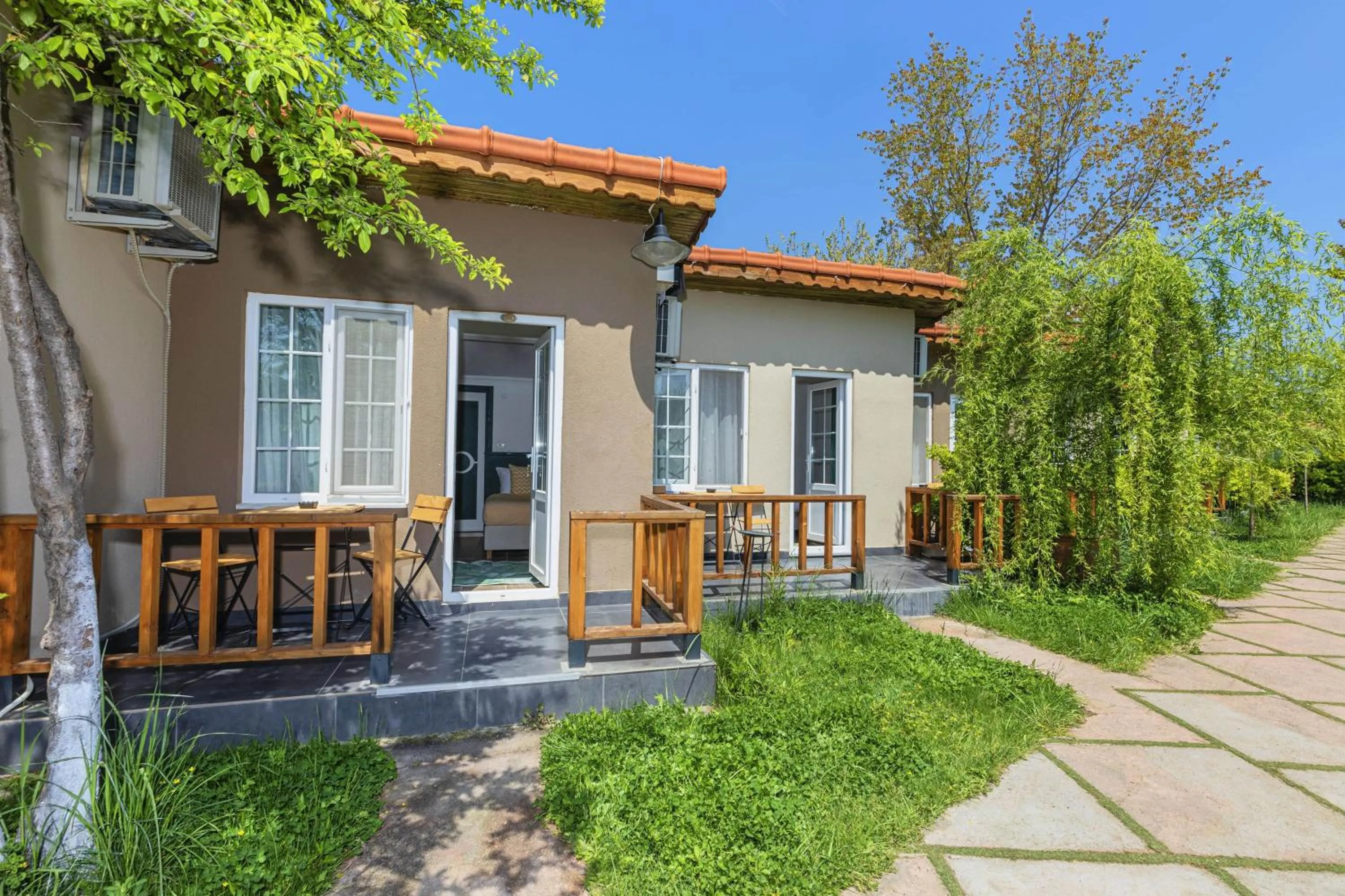 Garden in KİRAZ BEACH OTEL