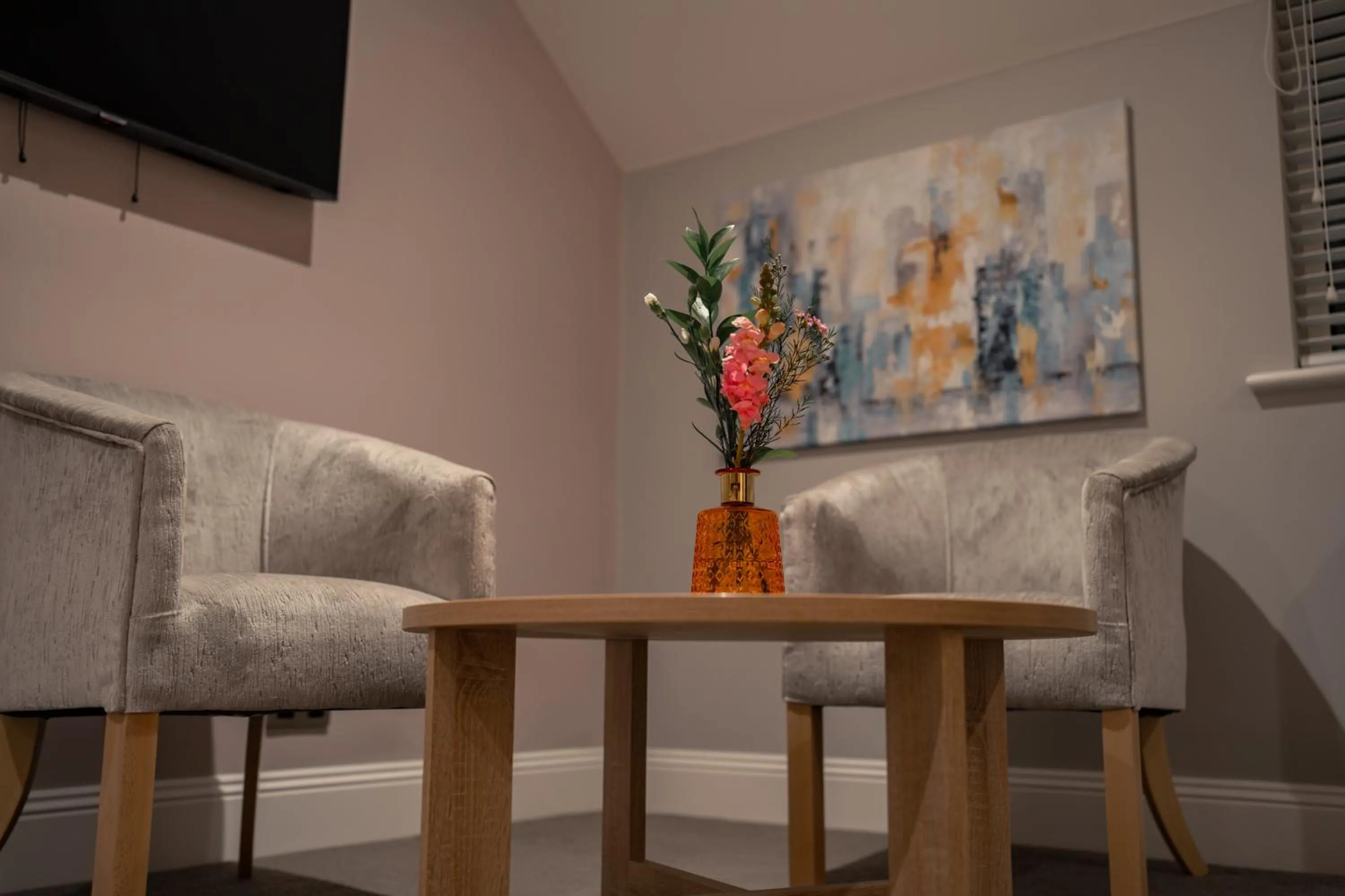 Seating area in Le Pommier