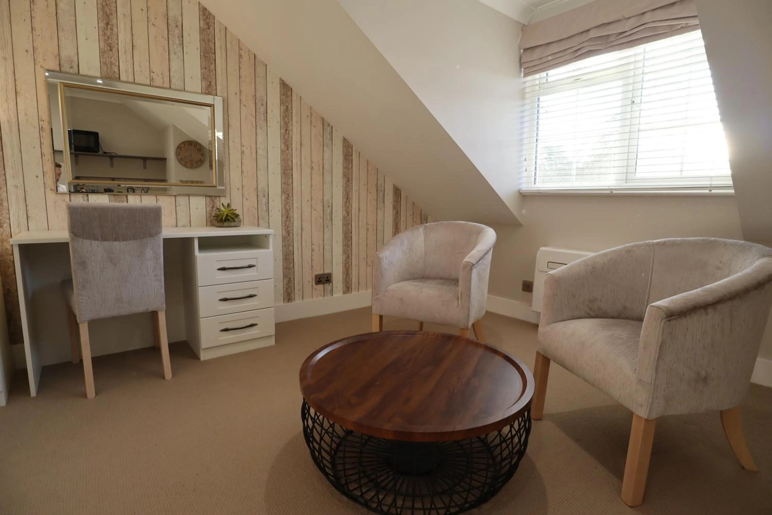 Seating area in Le Pommier