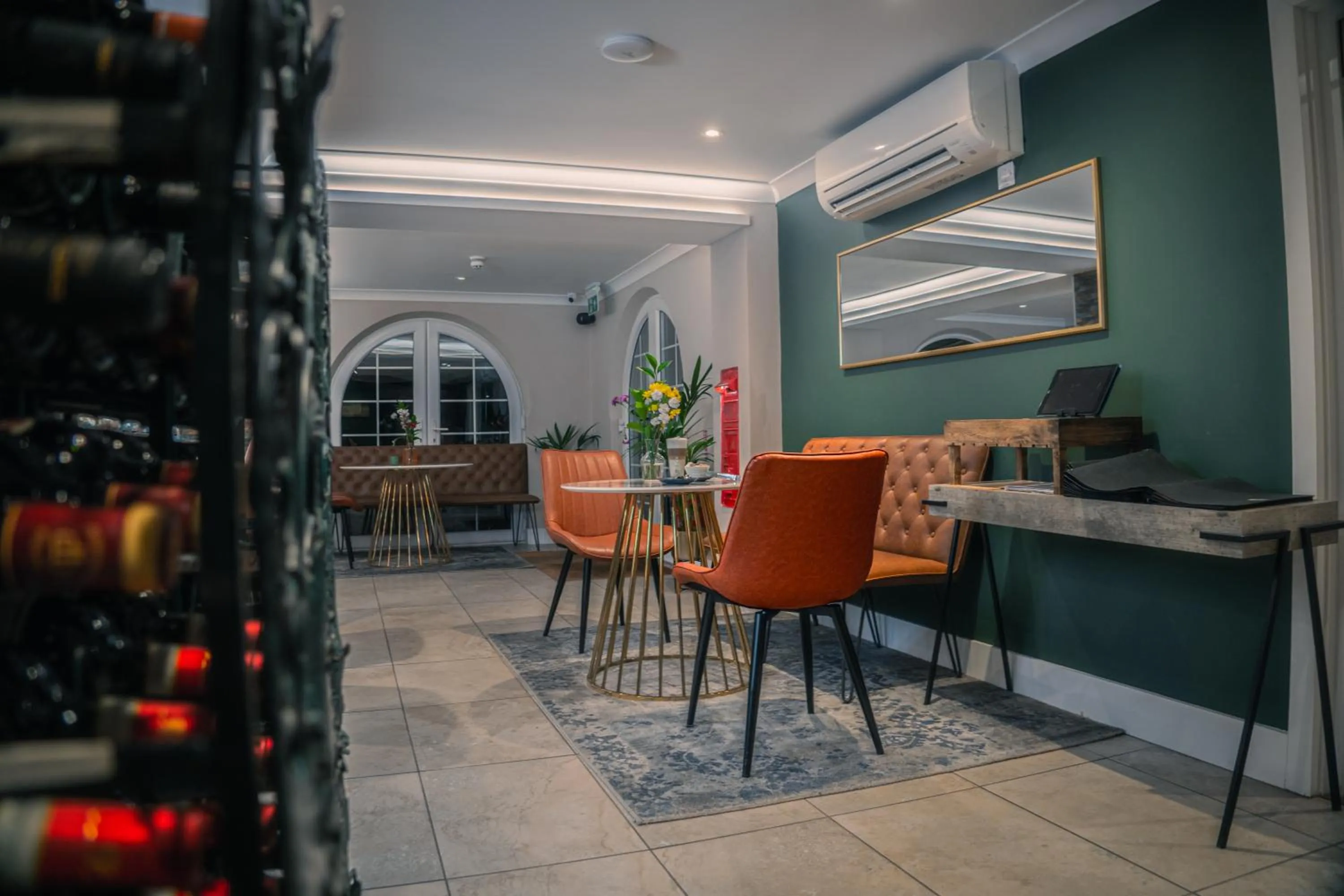 Lounge or bar in Le Pommier