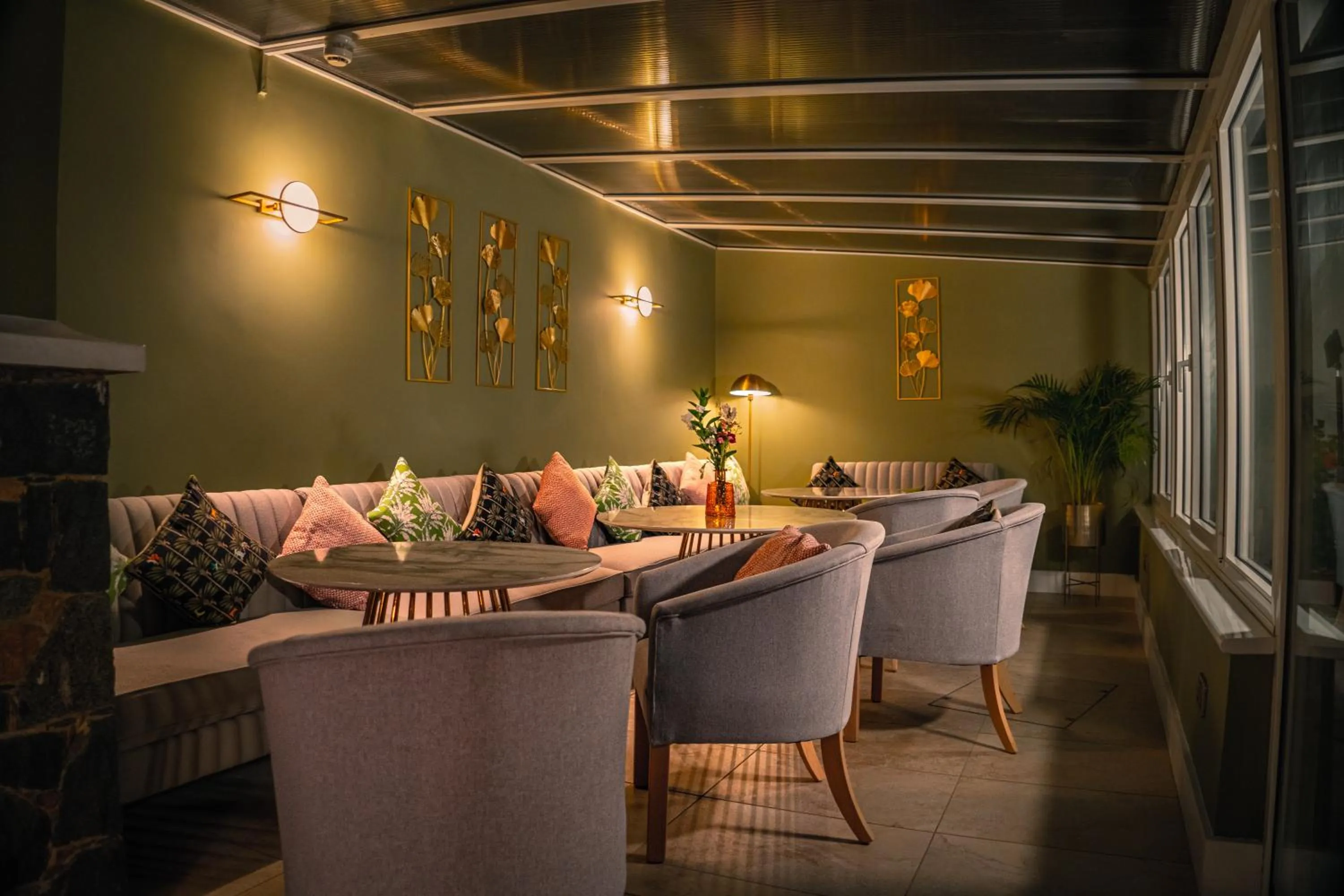 Lounge or bar in Le Pommier