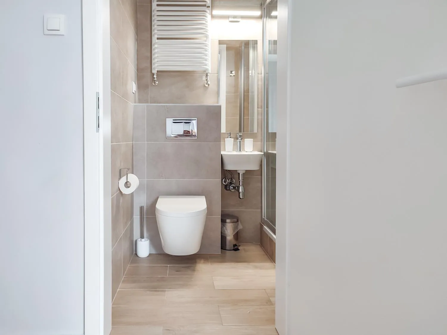 Shower in Apart Hostel S8