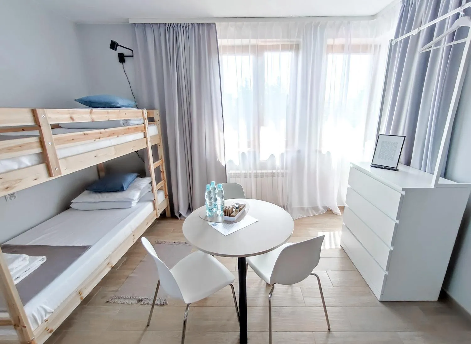 Photo of the whole room, Bed in Apart Hostel S8