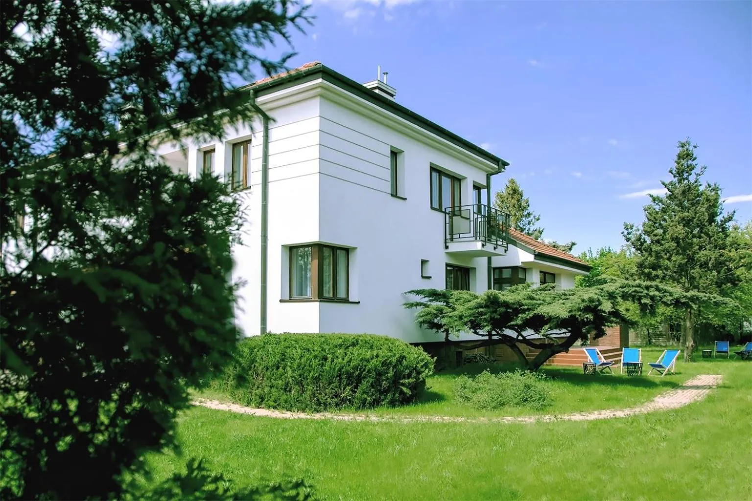 Property building in Apart Hostel S8