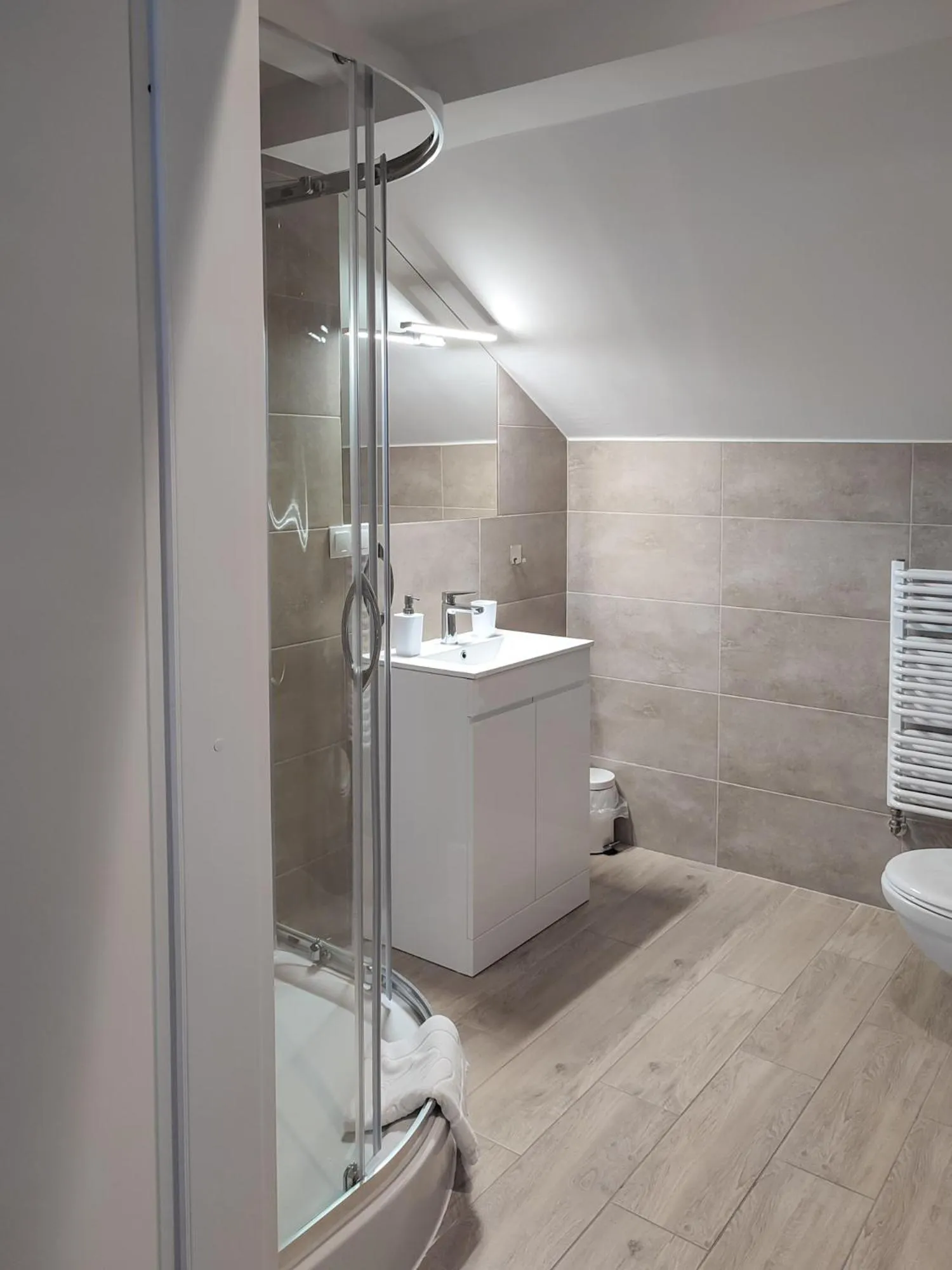 Shower in Apart Hostel S8