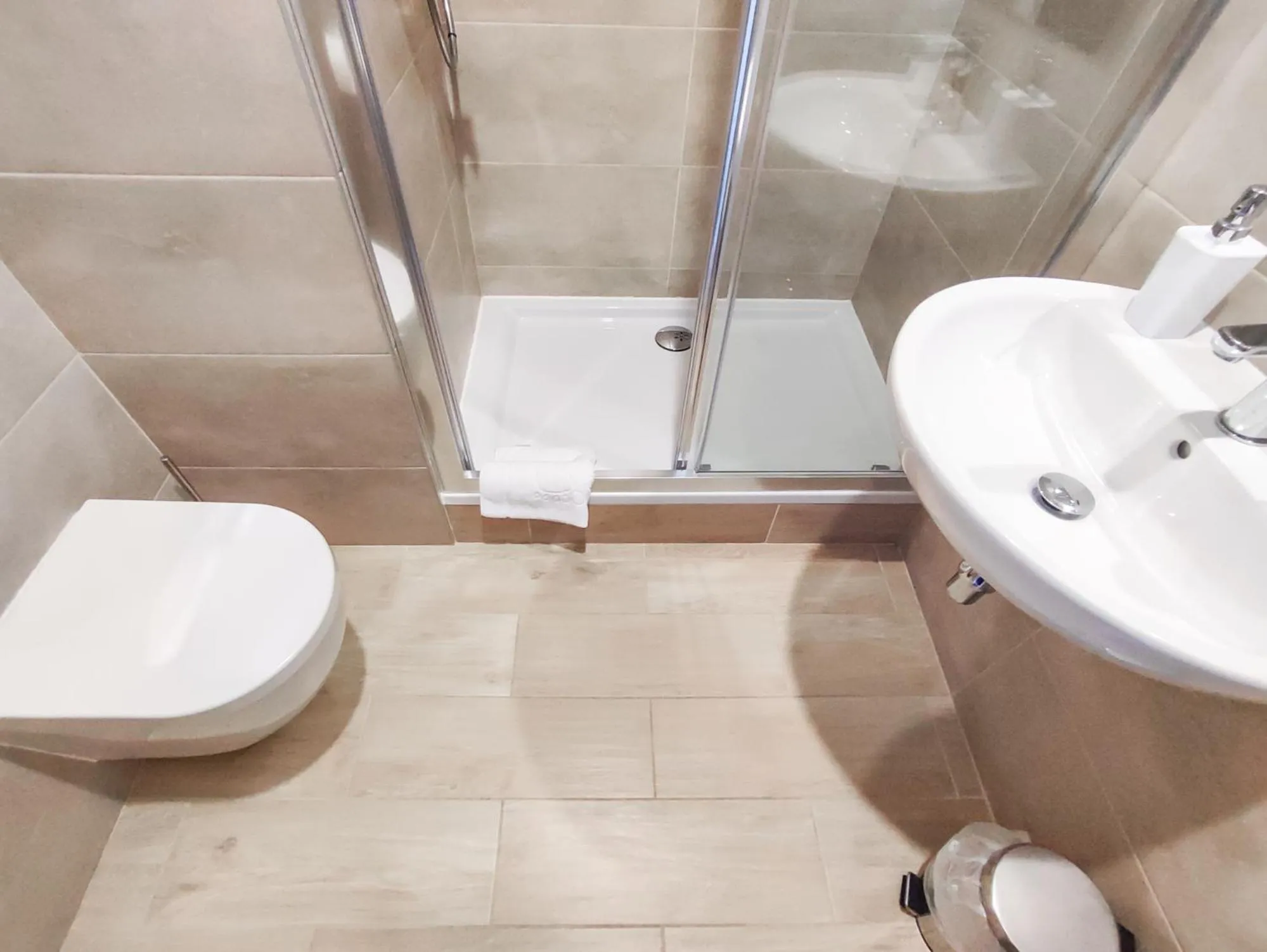 Shower in Apart Hostel S8