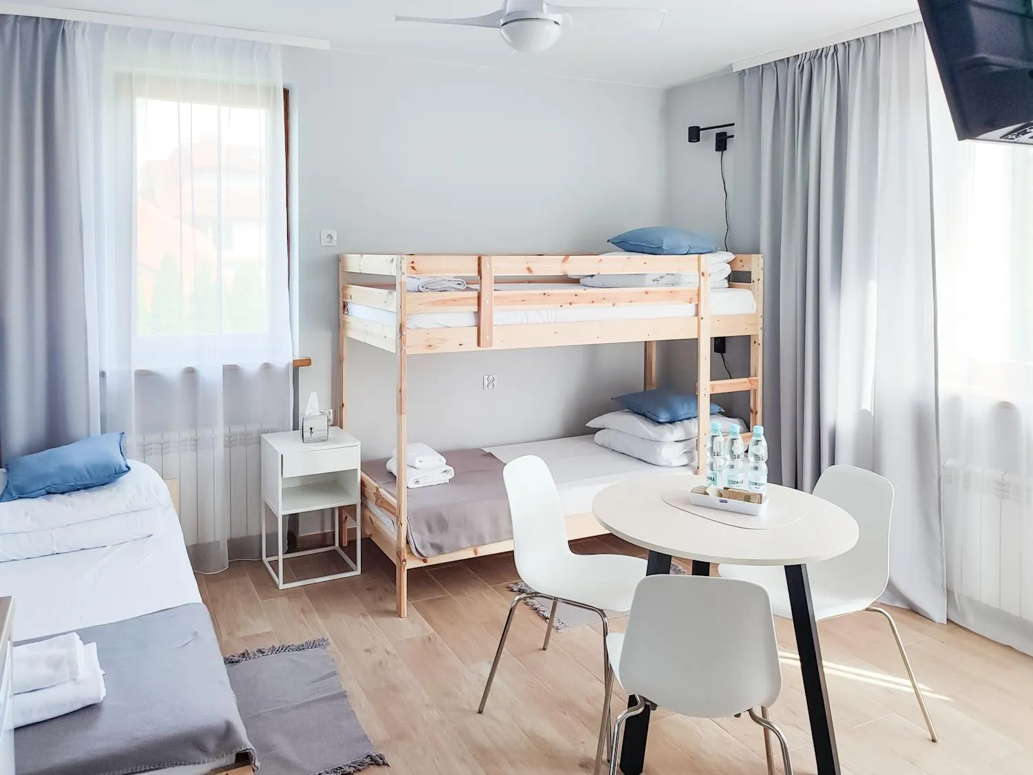 Photo of the whole room, Bed in Apart Hostel S8