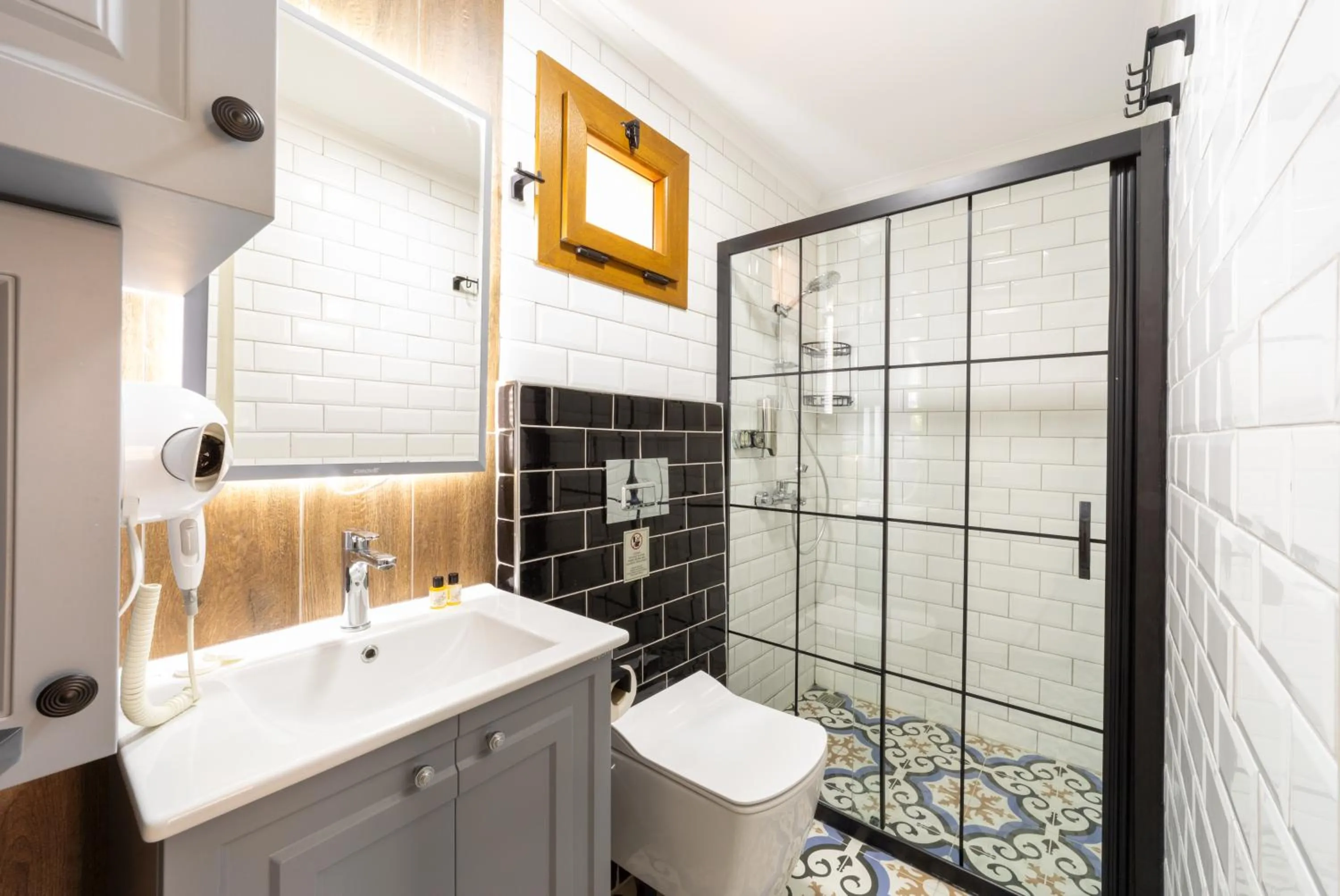 Shower in Orange Garden Hotel Akyaka