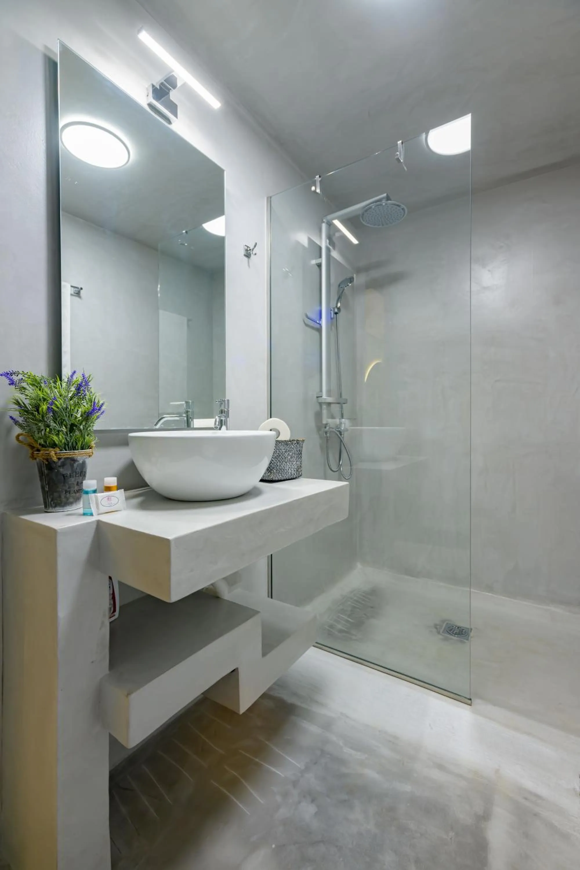 Bathroom in Urban Tales