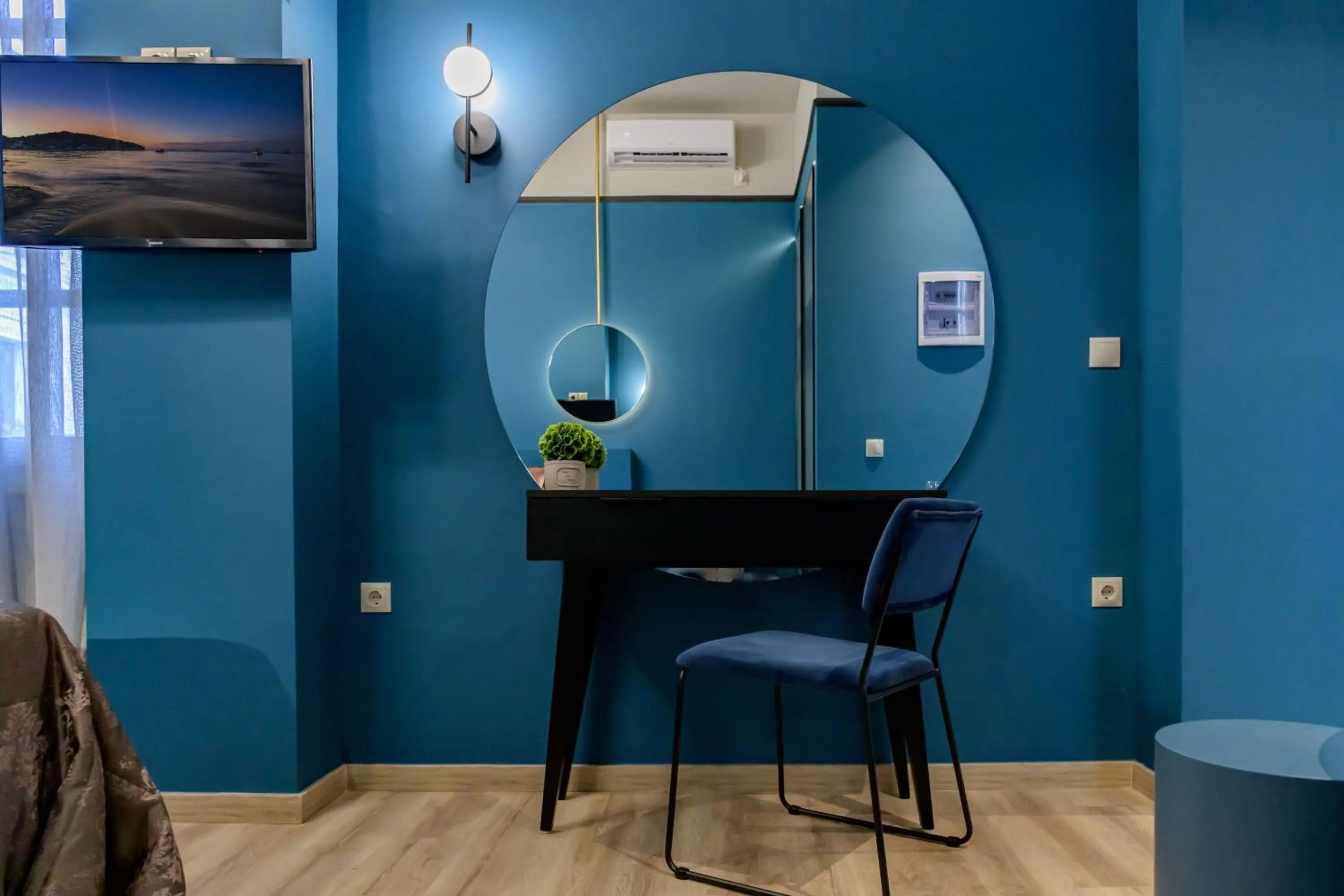 Decorative detail in Urban Tales