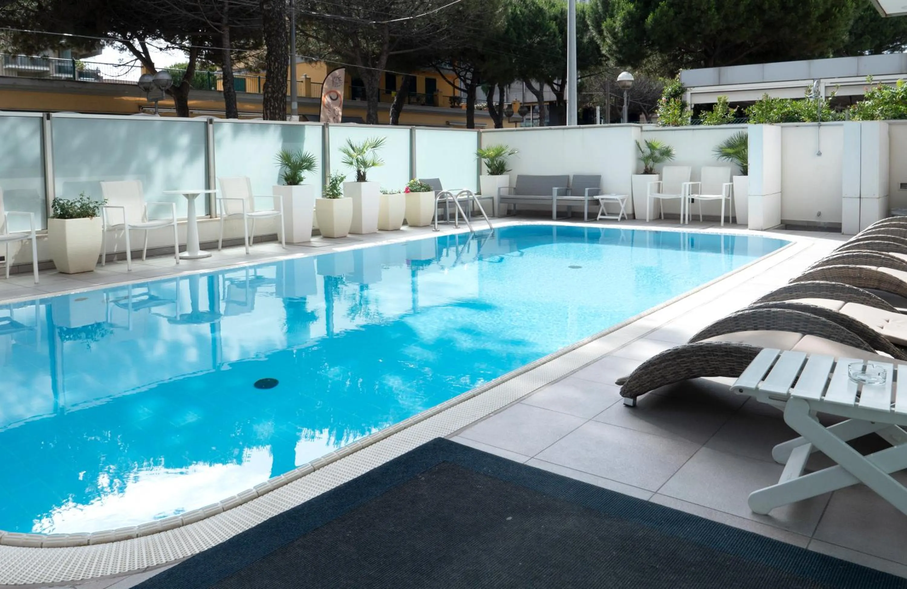 Swimming pool in Club House Hotel