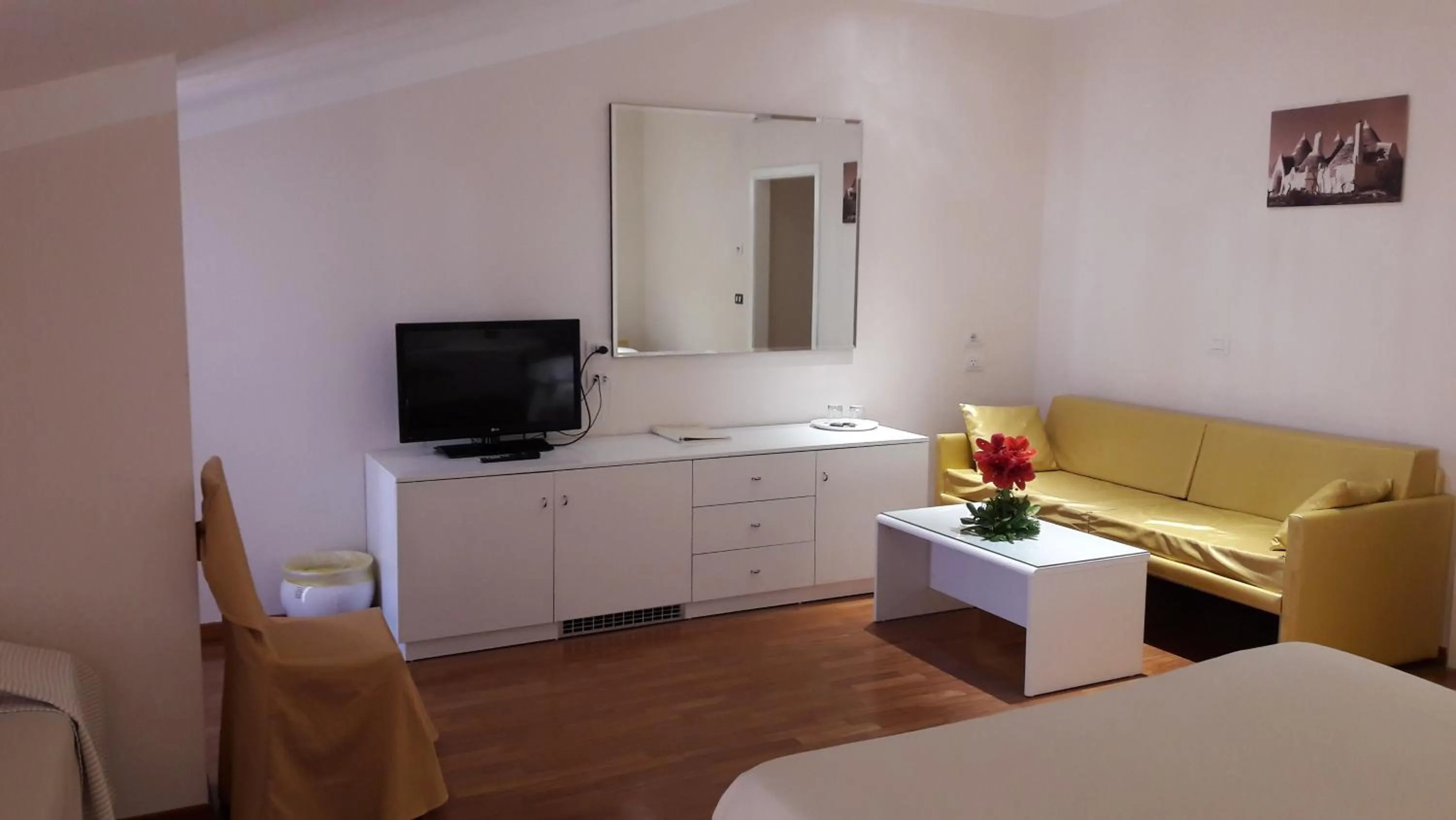 Living room, Bed in Park Hotel San Michele