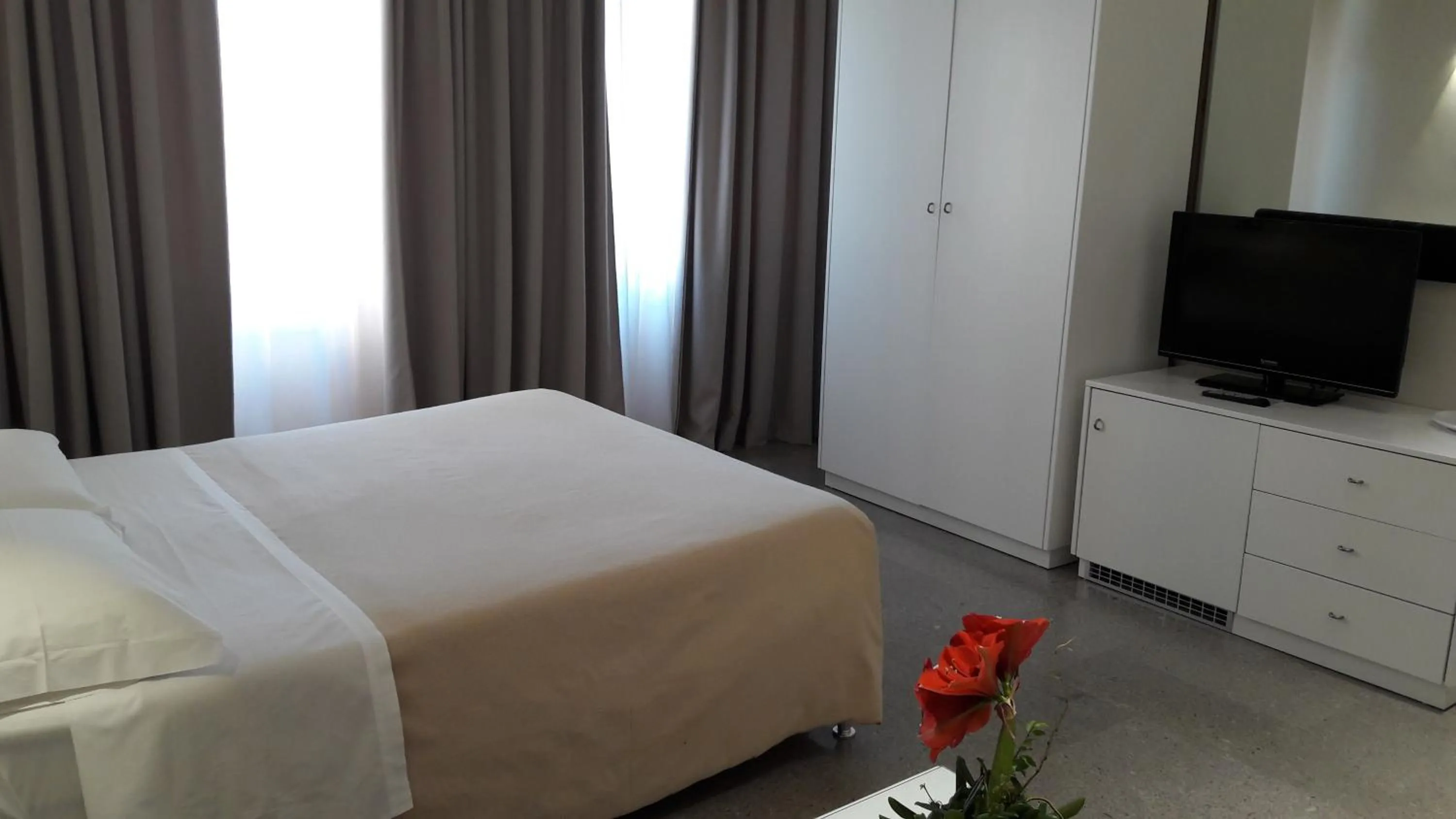 Photo of the whole room, Bed in Park Hotel San Michele