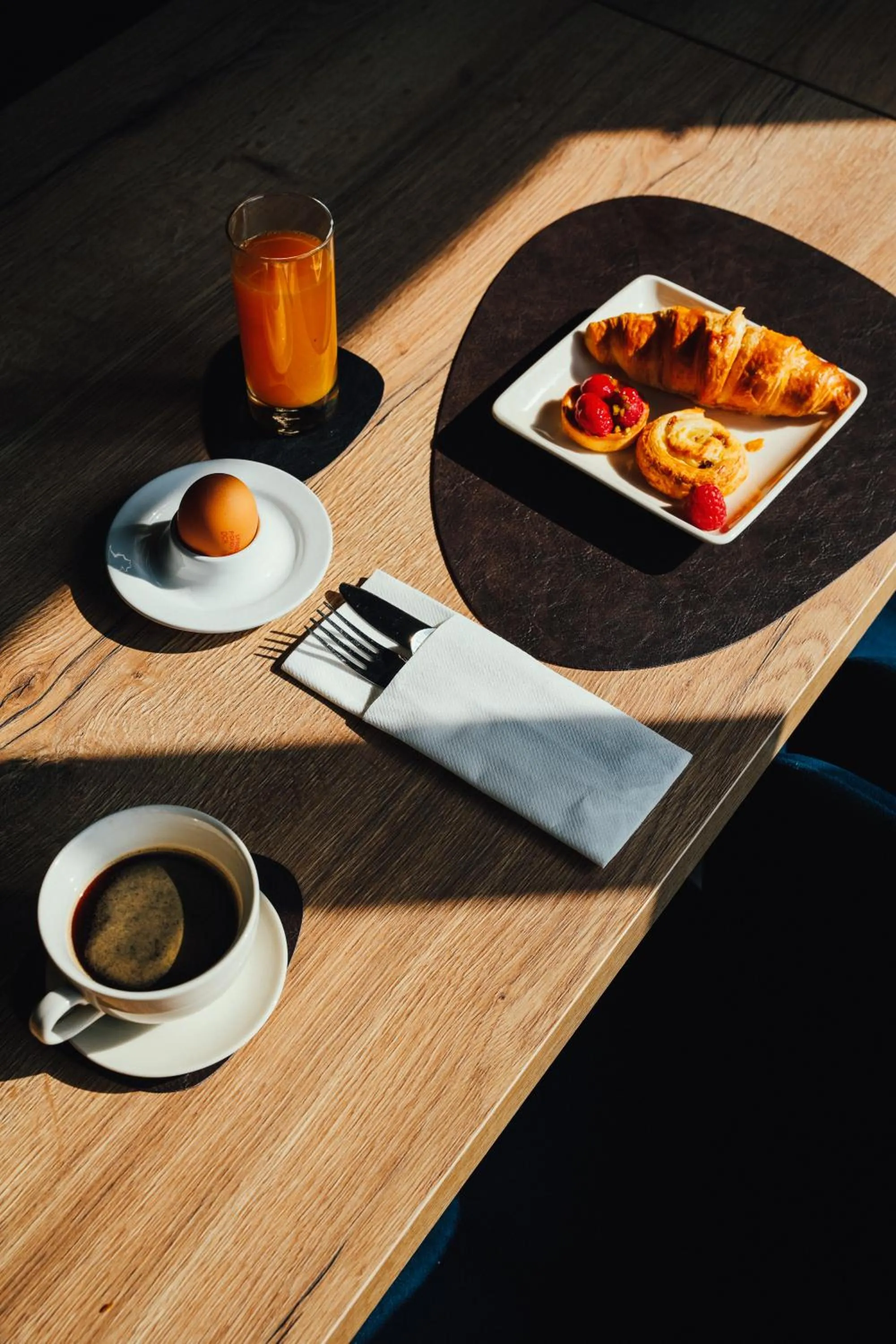 Breakfast in Cottages de France CDG