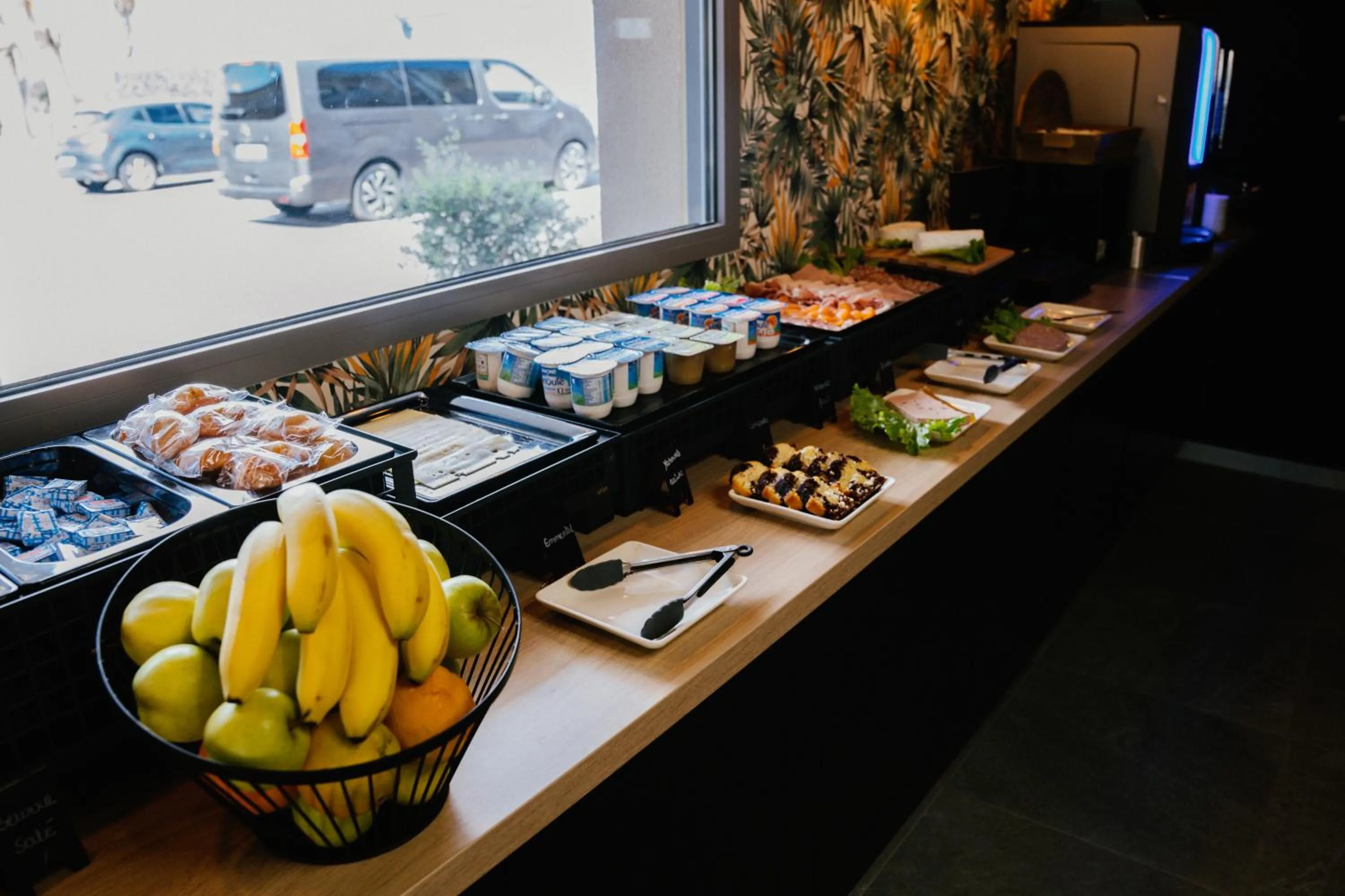 Breakfast in Cottages de France CDG