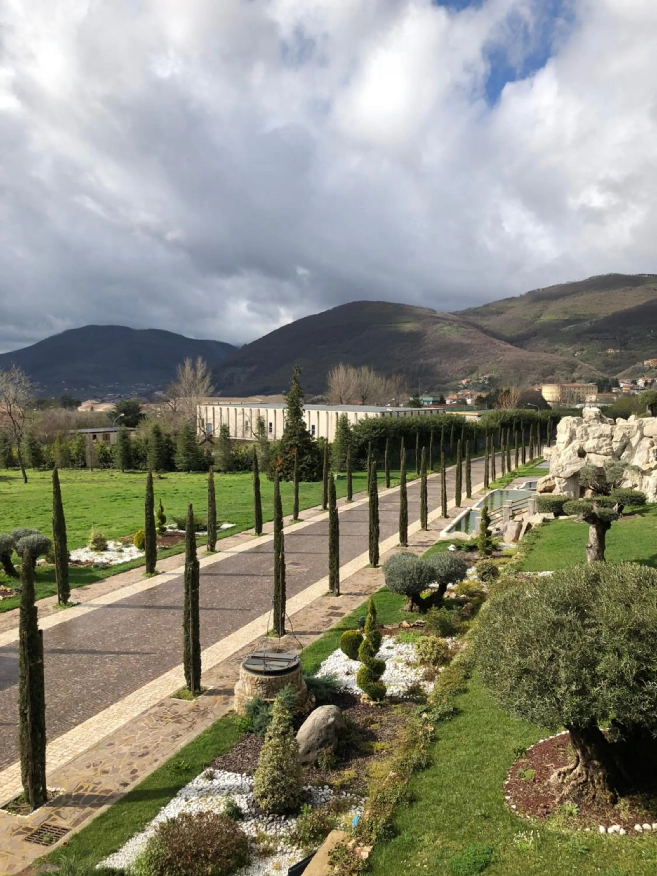 Garden in Green Park Hotel