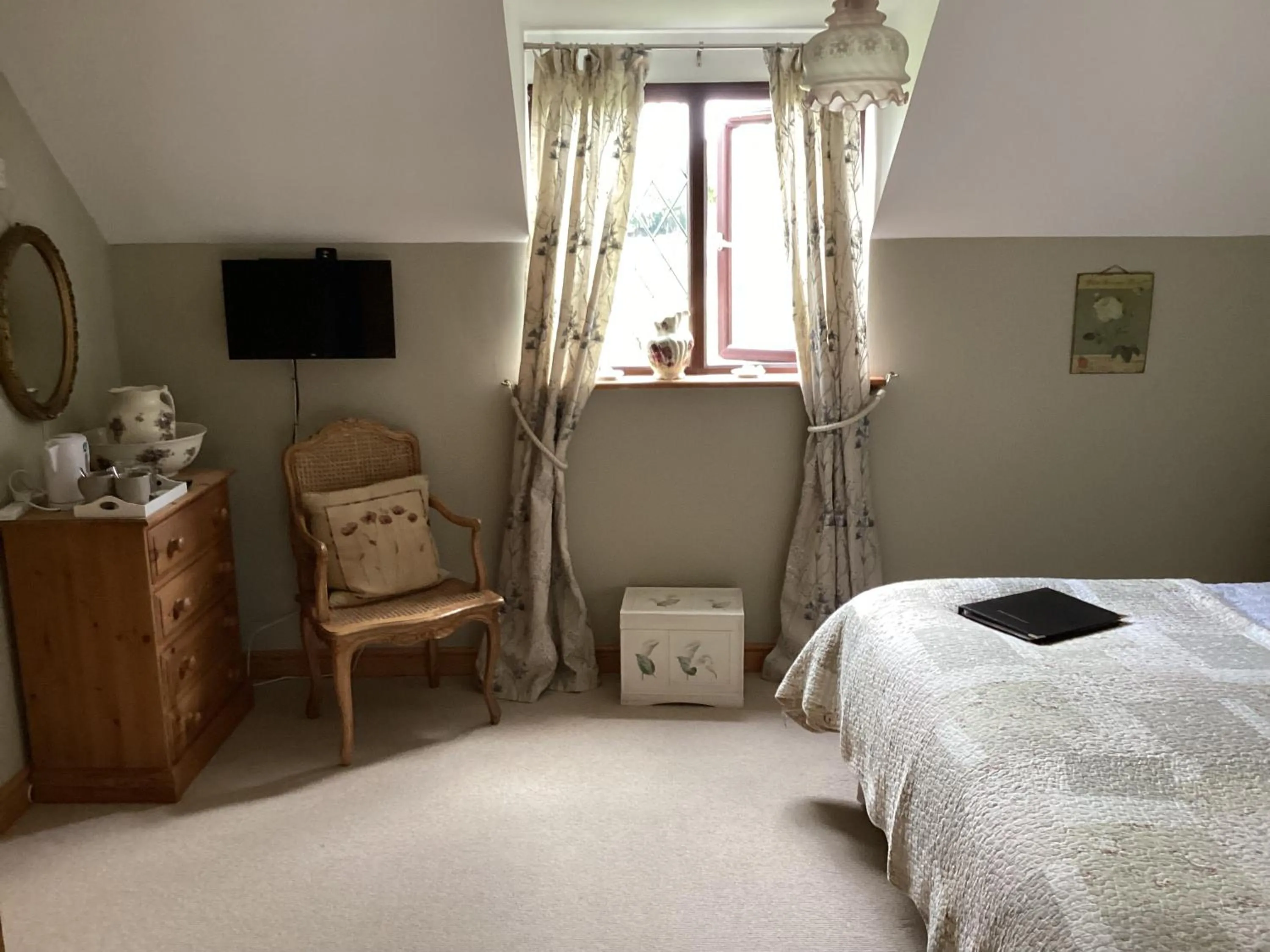 Photo of the whole room in Bosvean House Bed & Breakfast