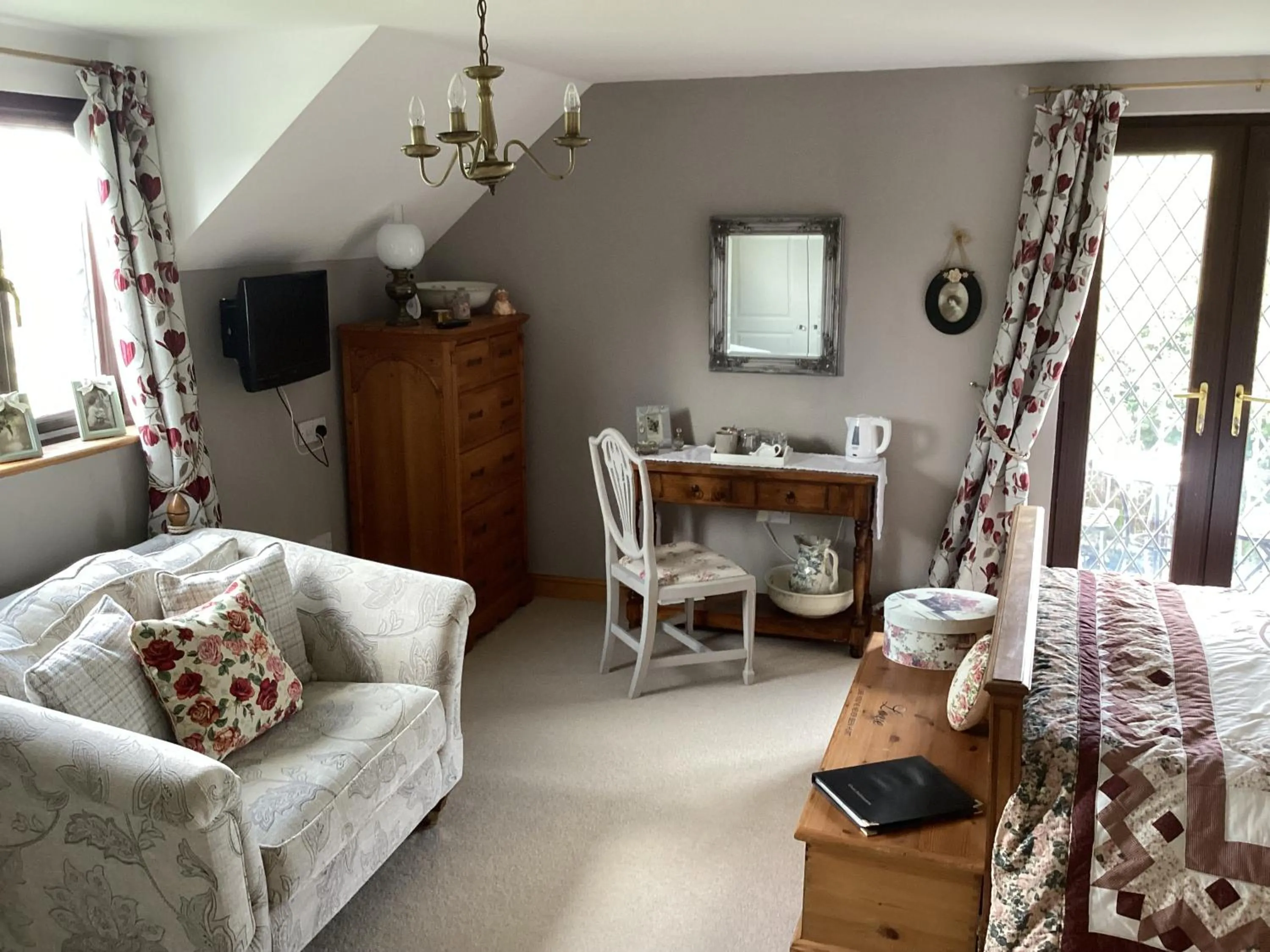 Photo of the whole room in Bosvean House Bed & Breakfast